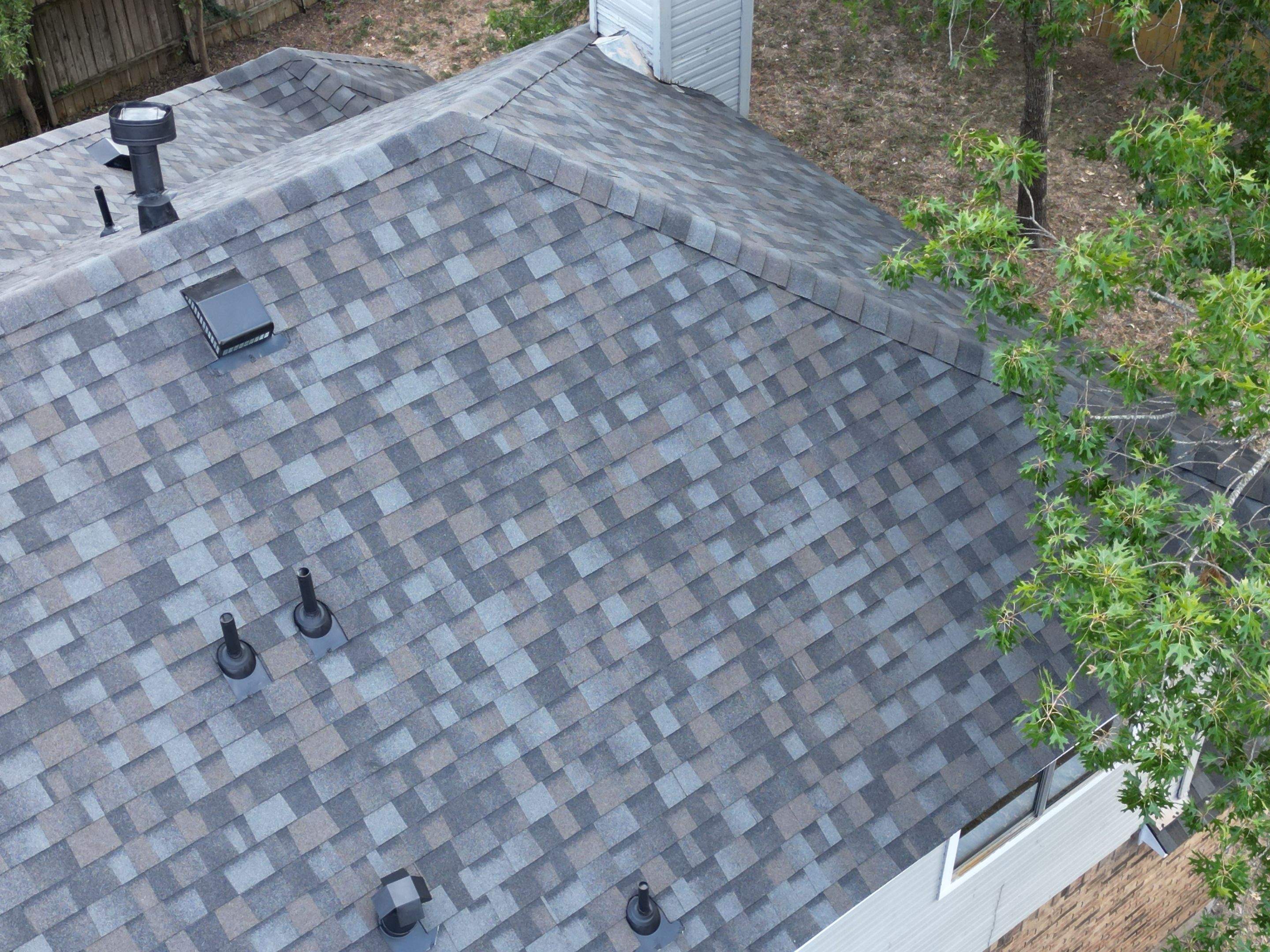 Williamsburg Gray - Owens Corning TruDefinition Duration by RoofsOnly.com