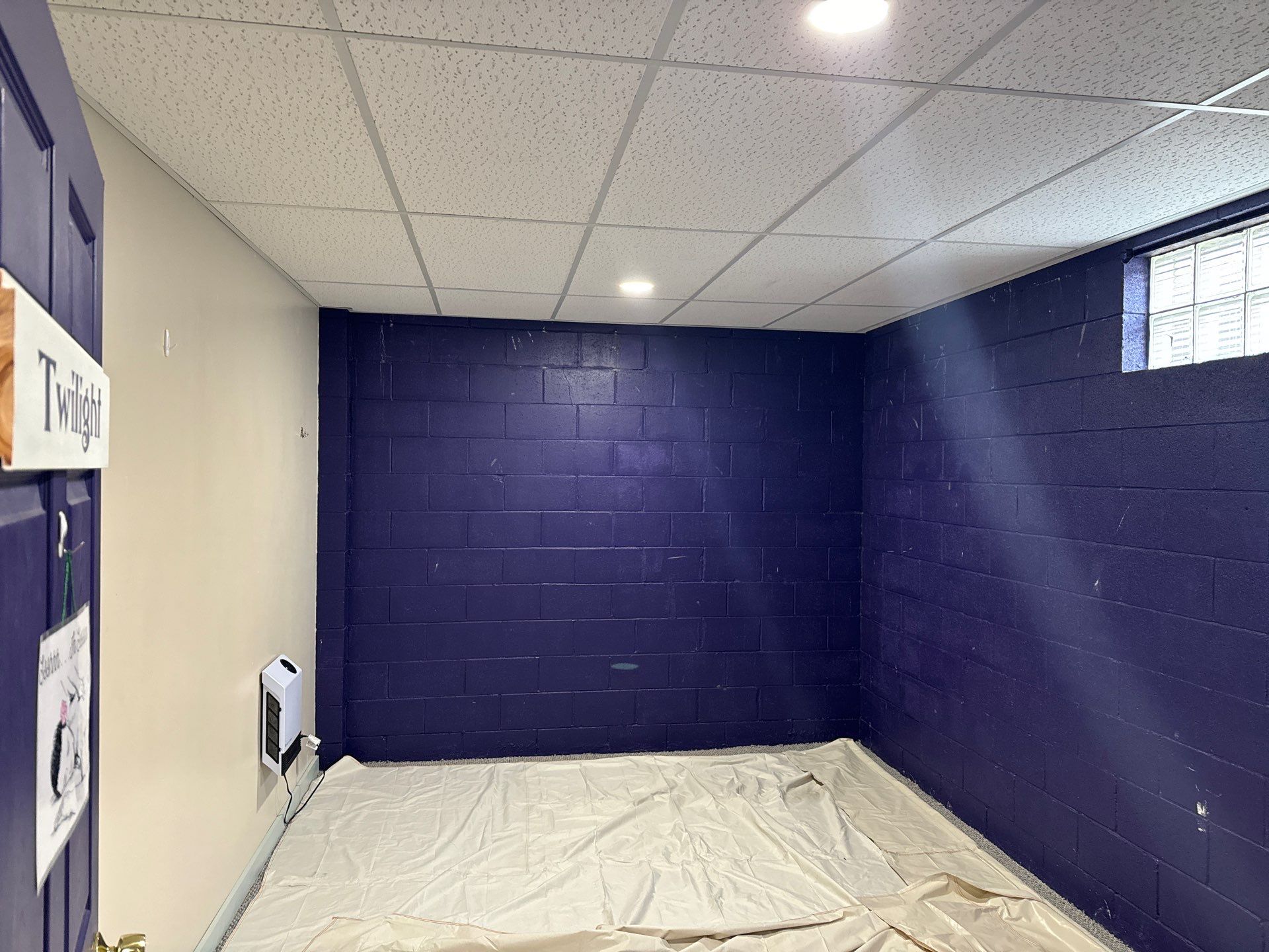 Massage room by Gordon Painting