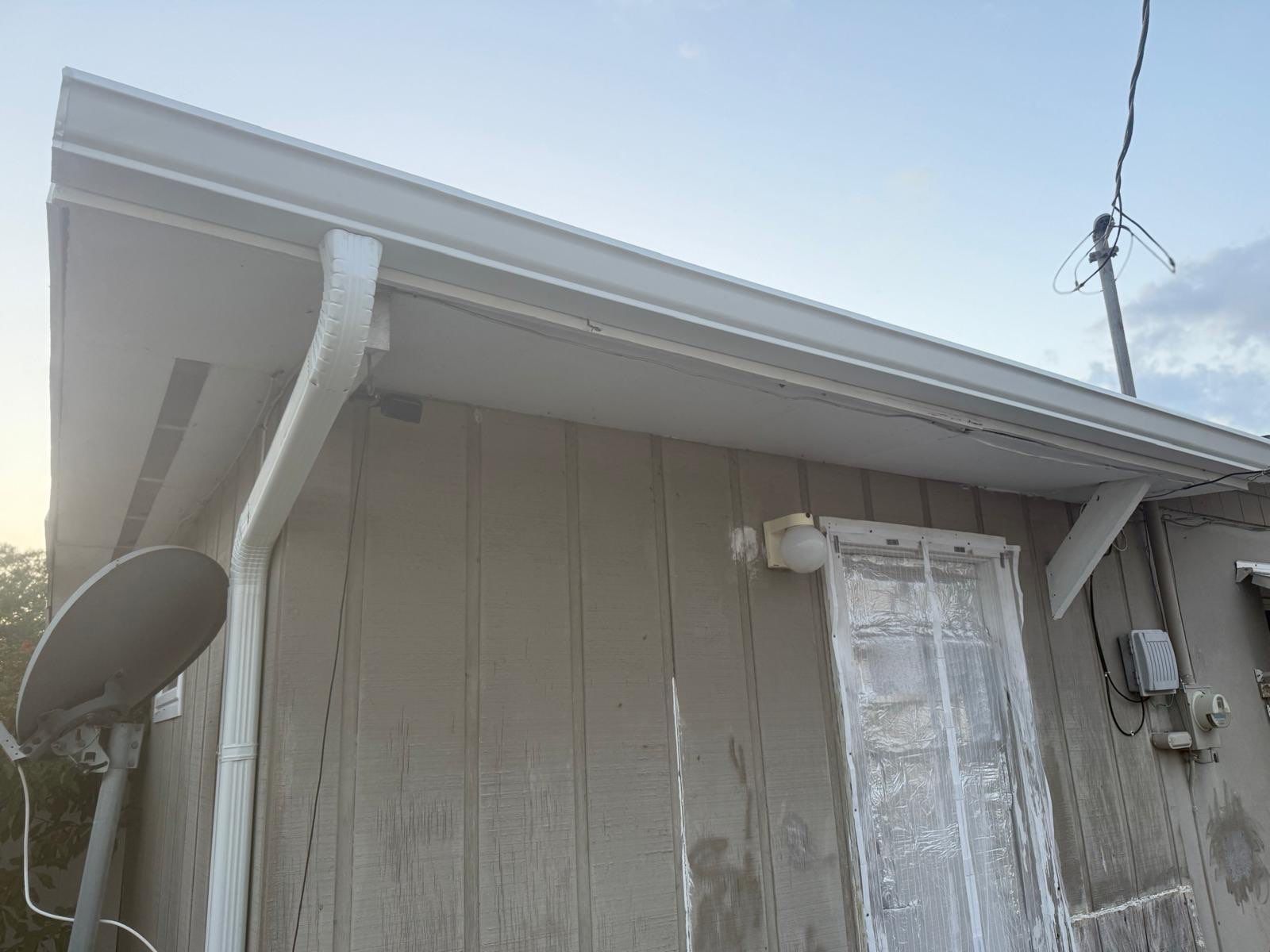 Seamless Galvalume Gutters Installation using Galvanized Gutters in Fort Myers FL by Gutter Professors