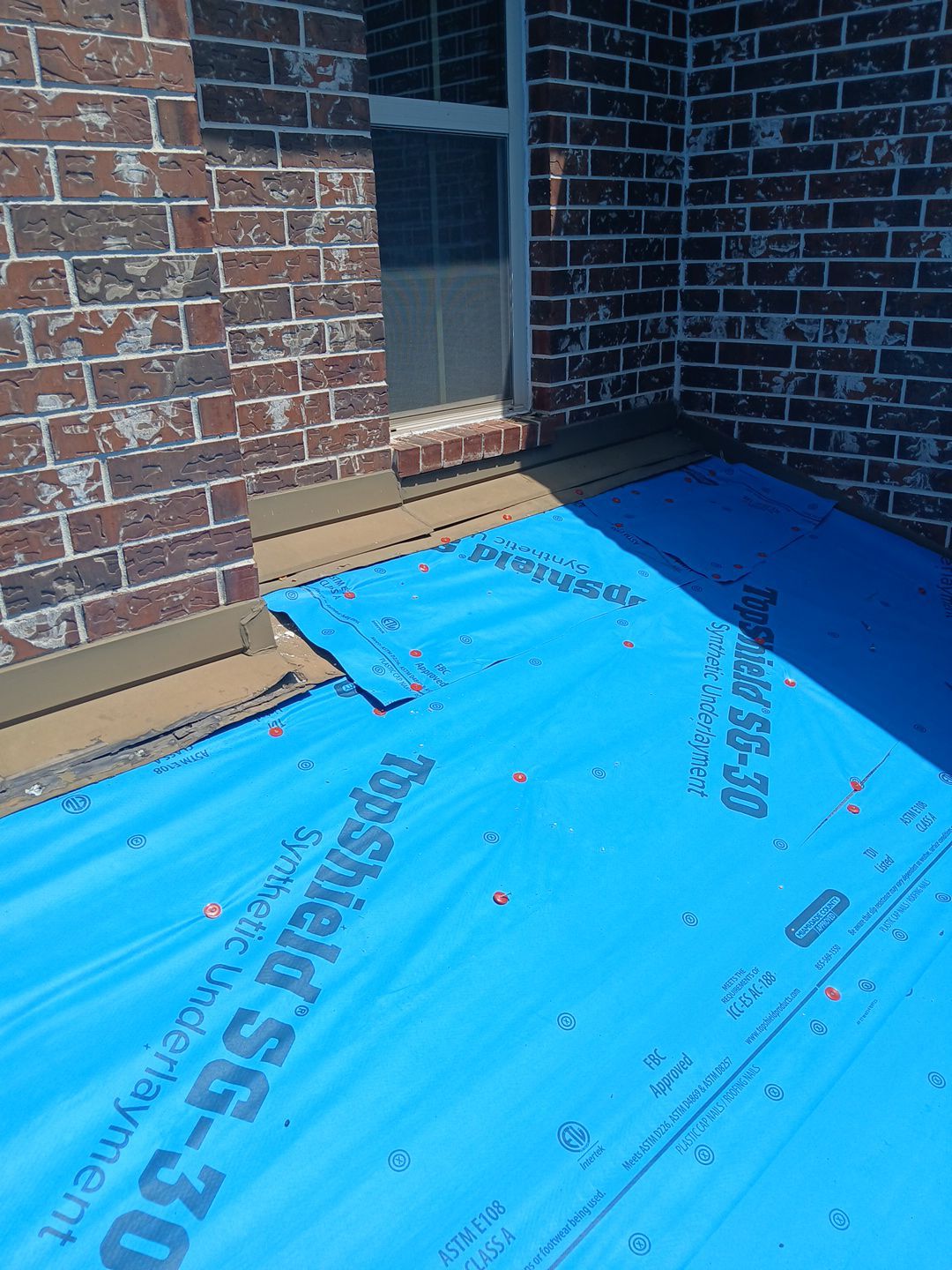 Residential Roofing Installation using Owen's Corning Duration (Lifetime) Shingles by Roof Repair Company