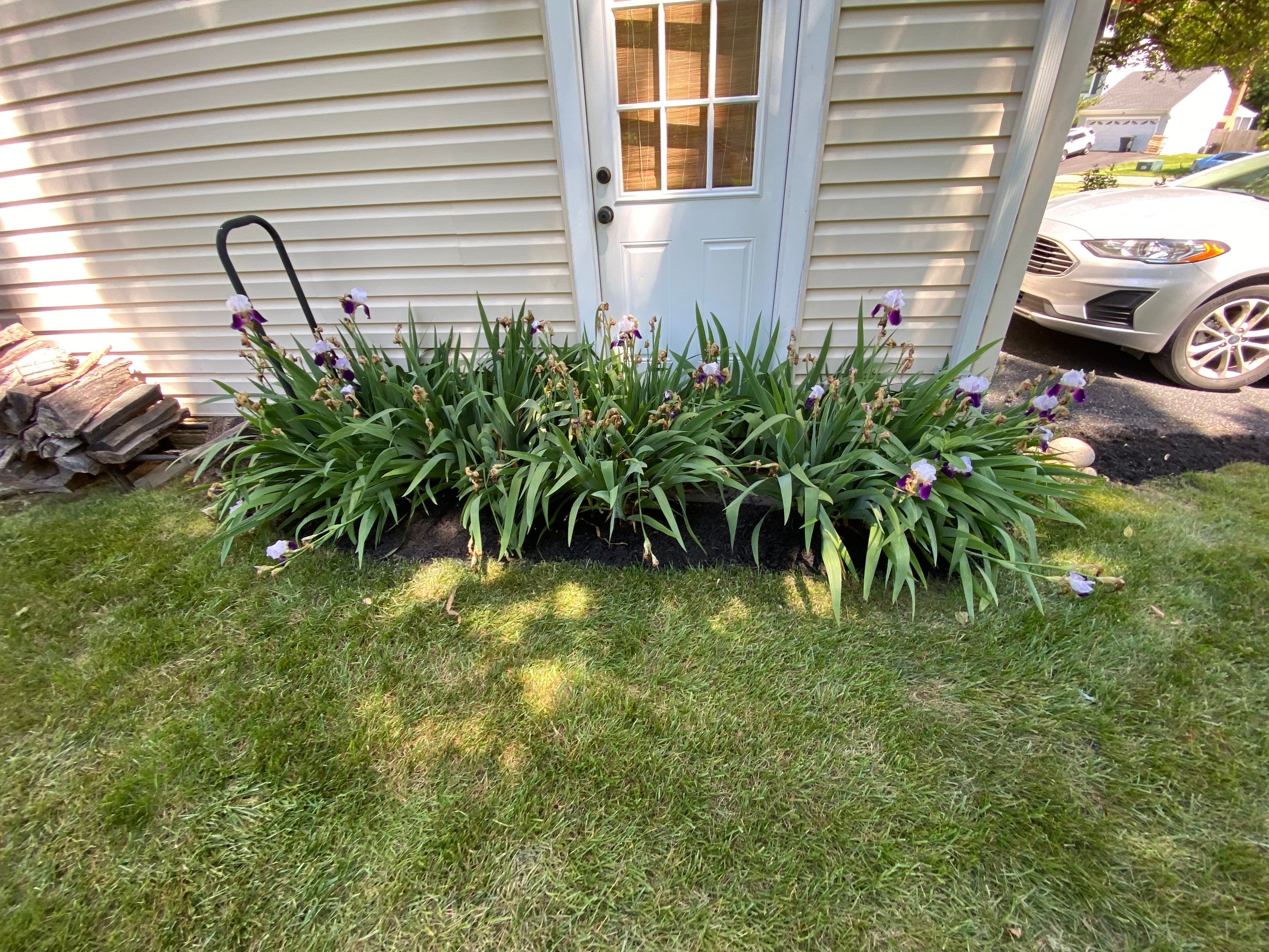 Spring Landscape Cleanup & Mulch by The Smet Companies, LLC
