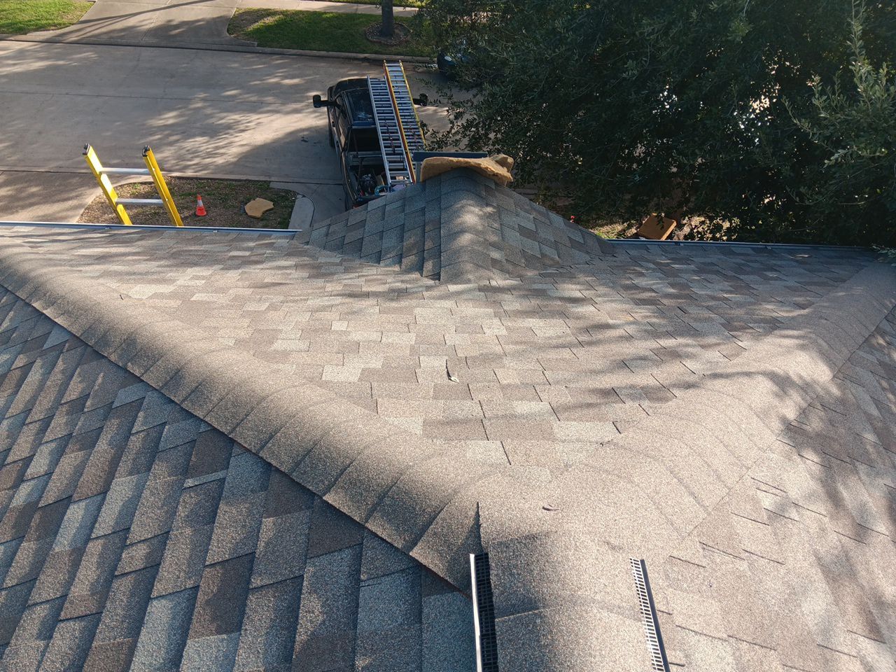 Residential Roofing Installation using Owen's Corning Duration (Lifetime) Shingles by Roof Repair Company
