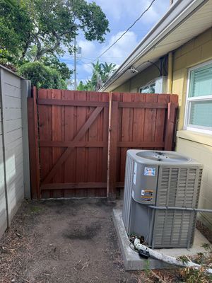 Waterfront Stained Board on Board Privacy Fence In Orlando