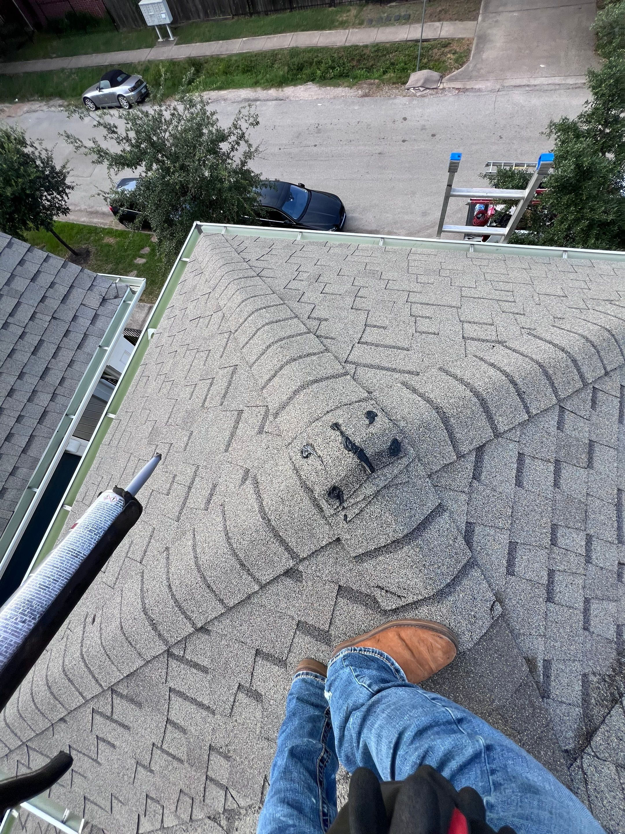 Hail Damage using Owen's Corning Duration (Lifetime) Shingles by Roof Repair Company