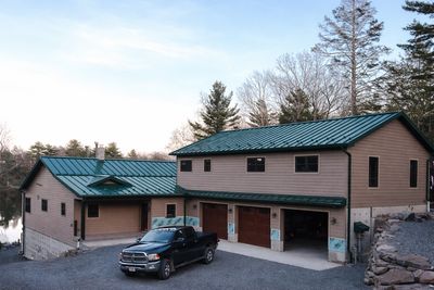 ABSeam Metal Roof