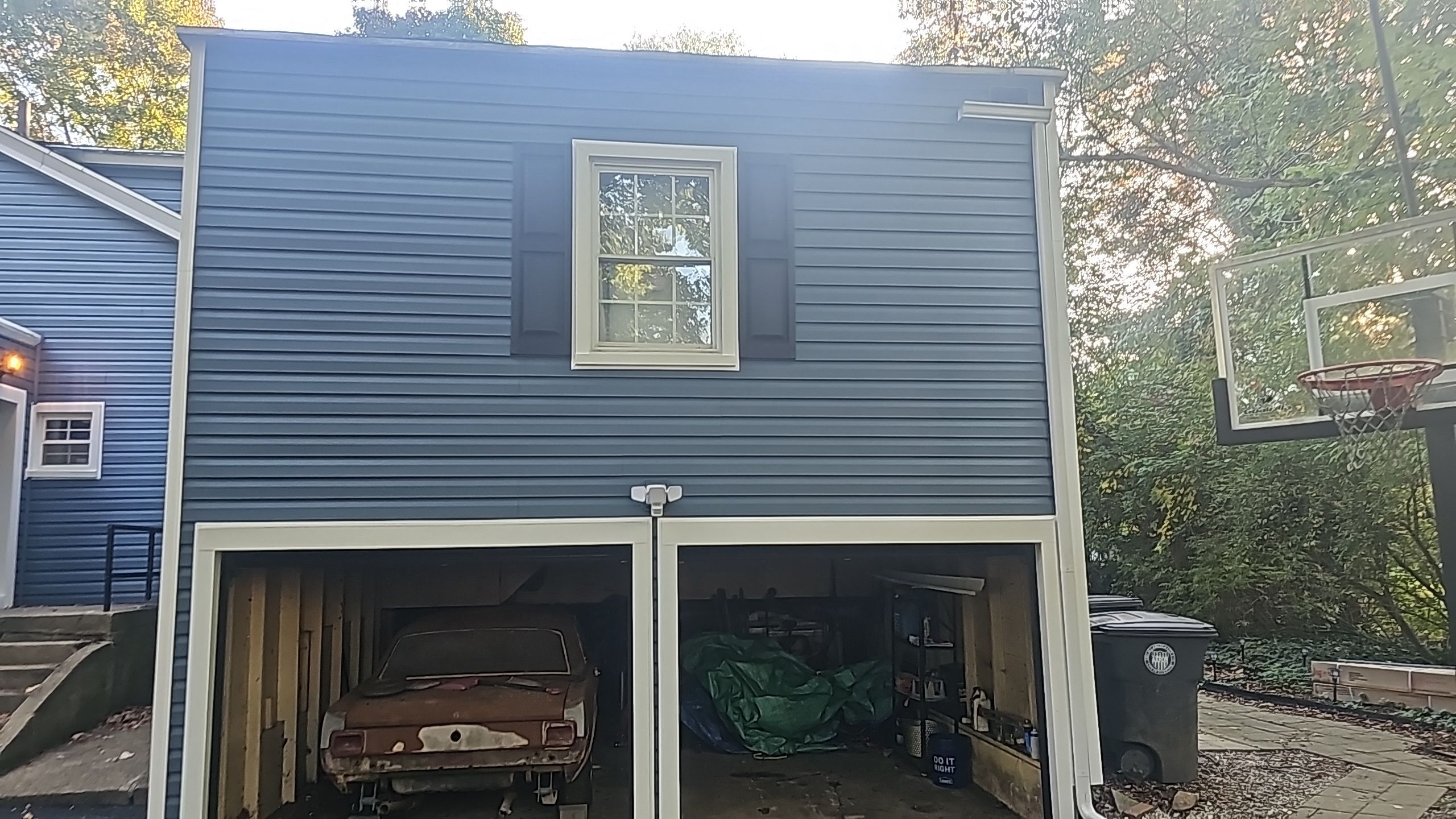 Norandex Cedar Knolls, Color: Jamestown Blue by Eagle Eye Roofing