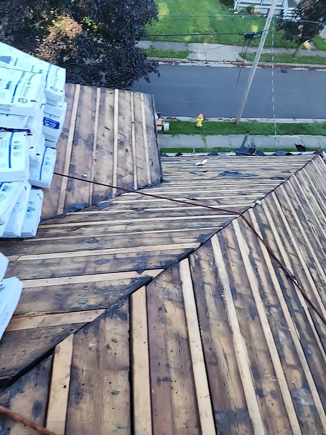 ATLAS PINNACLE COLOR: MAJESTIC SHAKE by Eagle Eye Roofing