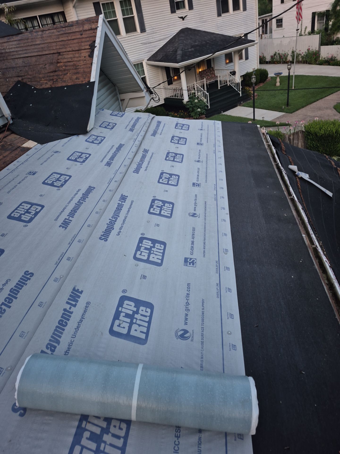 IKO Dynasty Granite Black Roof Replacement – Nitro WV by Mr. Roofer