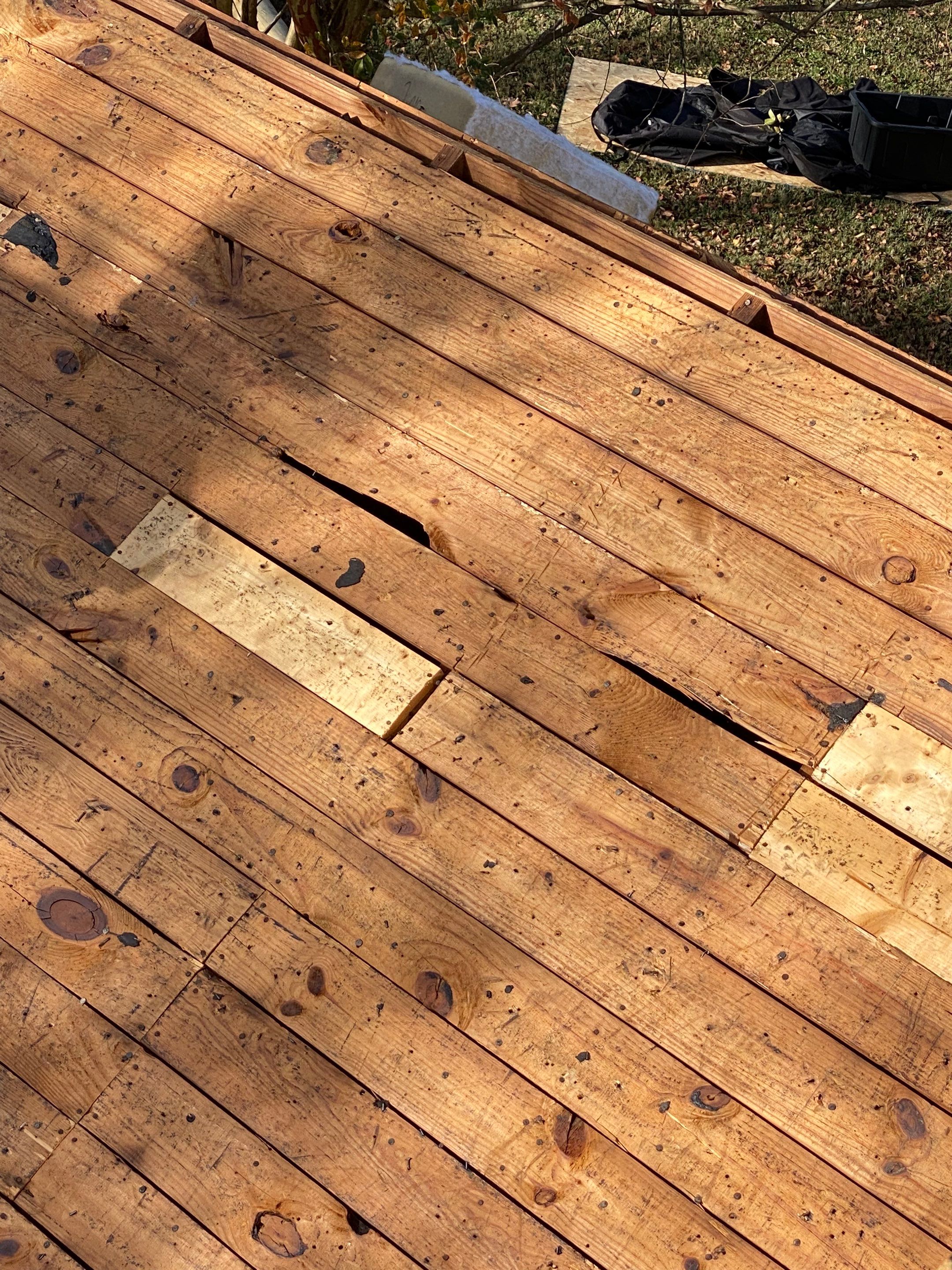 GAF Slateline Shingles with Copper Standing Seam and Flashings by Undersun Roofing 