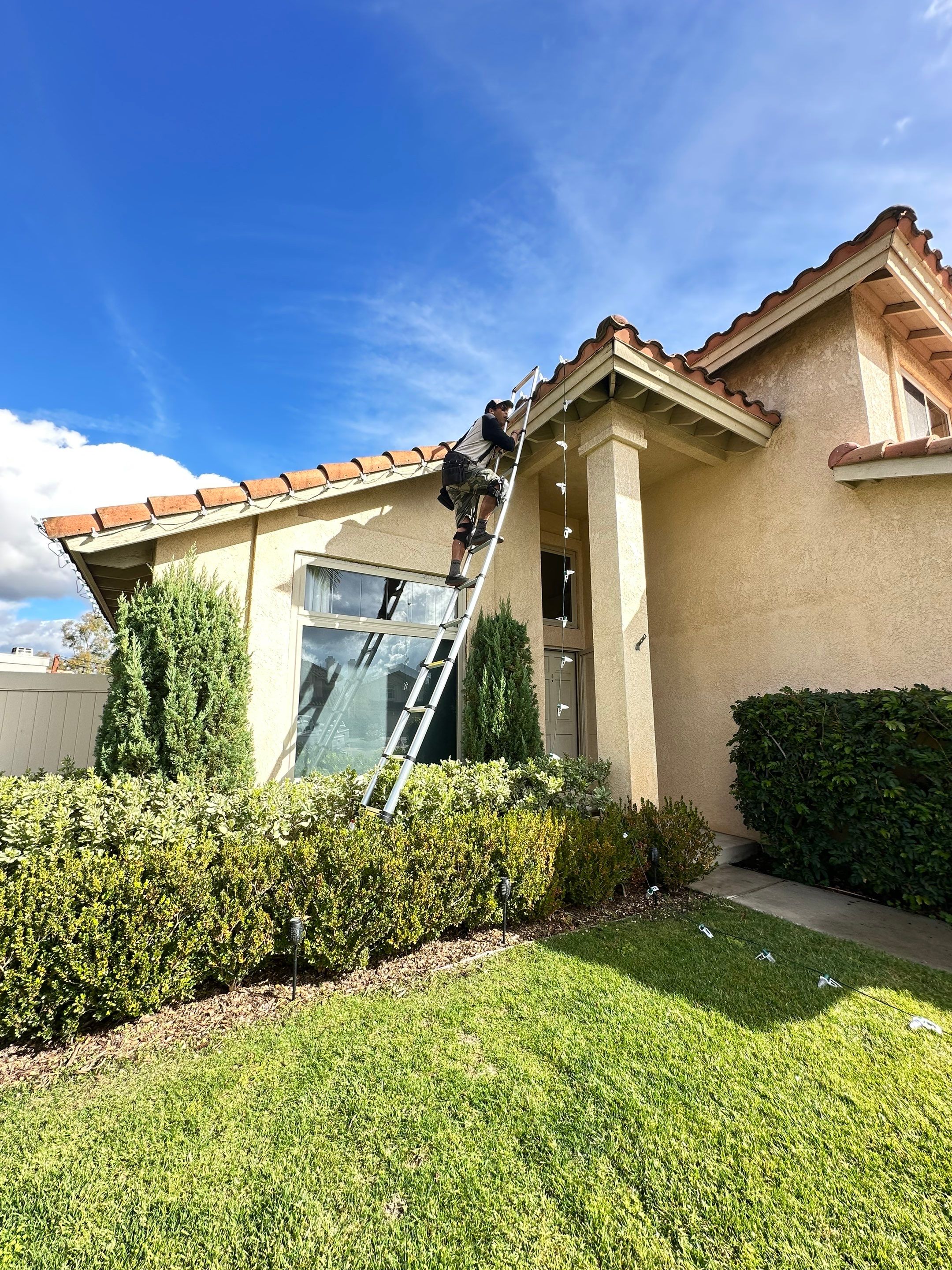 Rancho Santa Margarita Christmas Light Installation by Property Cleaning Experts, LLC