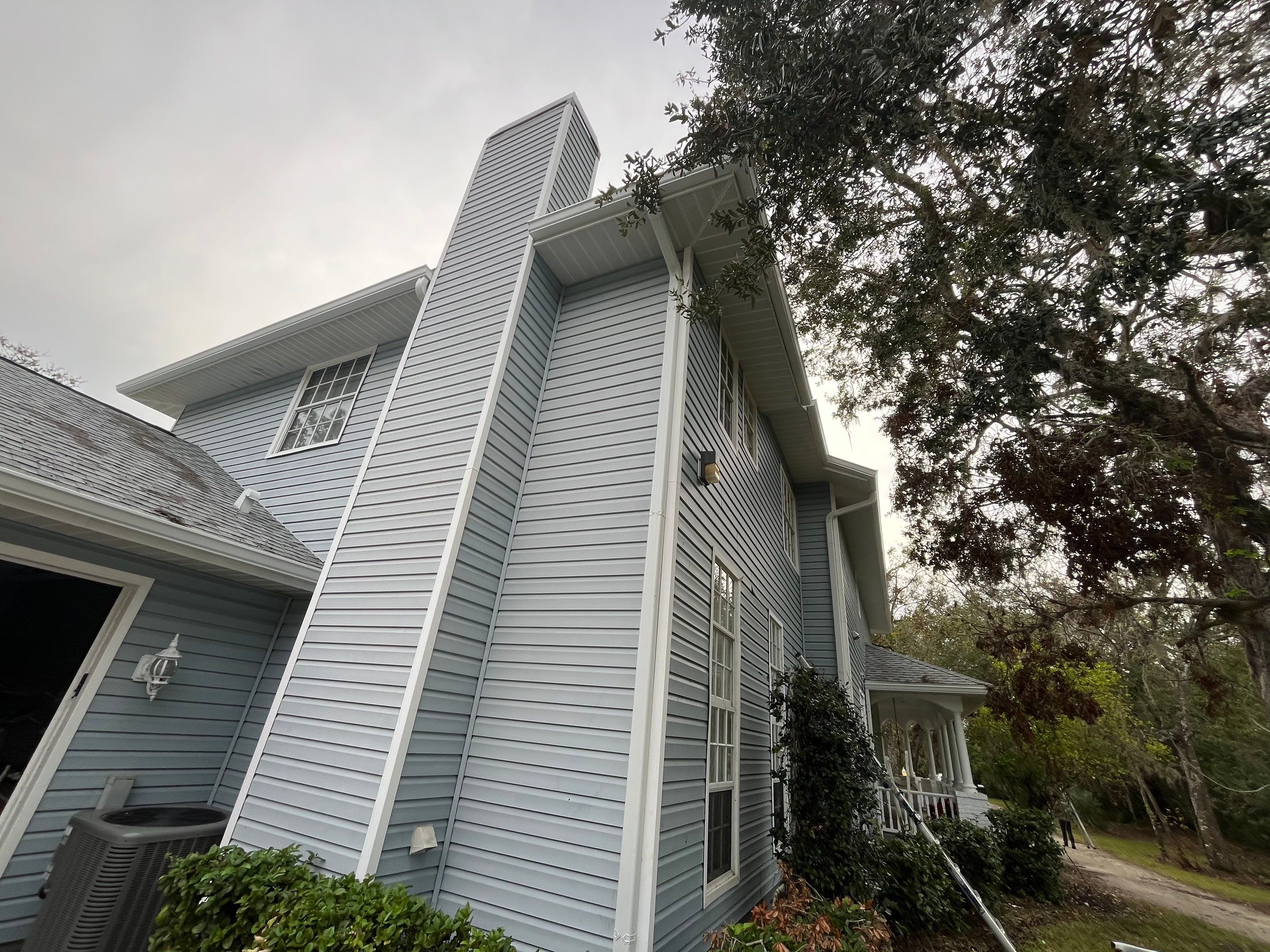 6-inch Seamless Gutters Installed in Bradenton FL by Gutter Professors