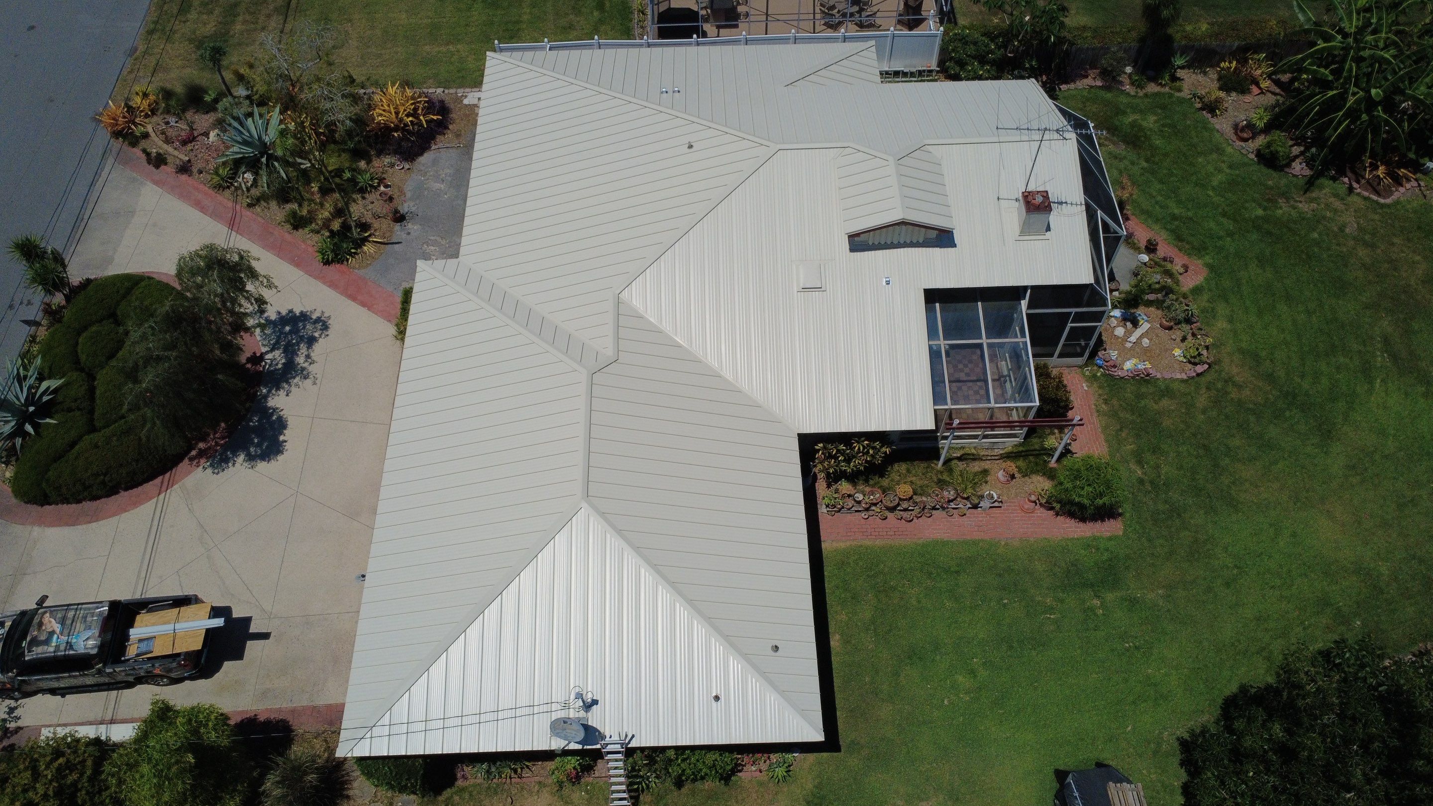 Roof replacement in Clearwater, FL by Steadfast Roofing 