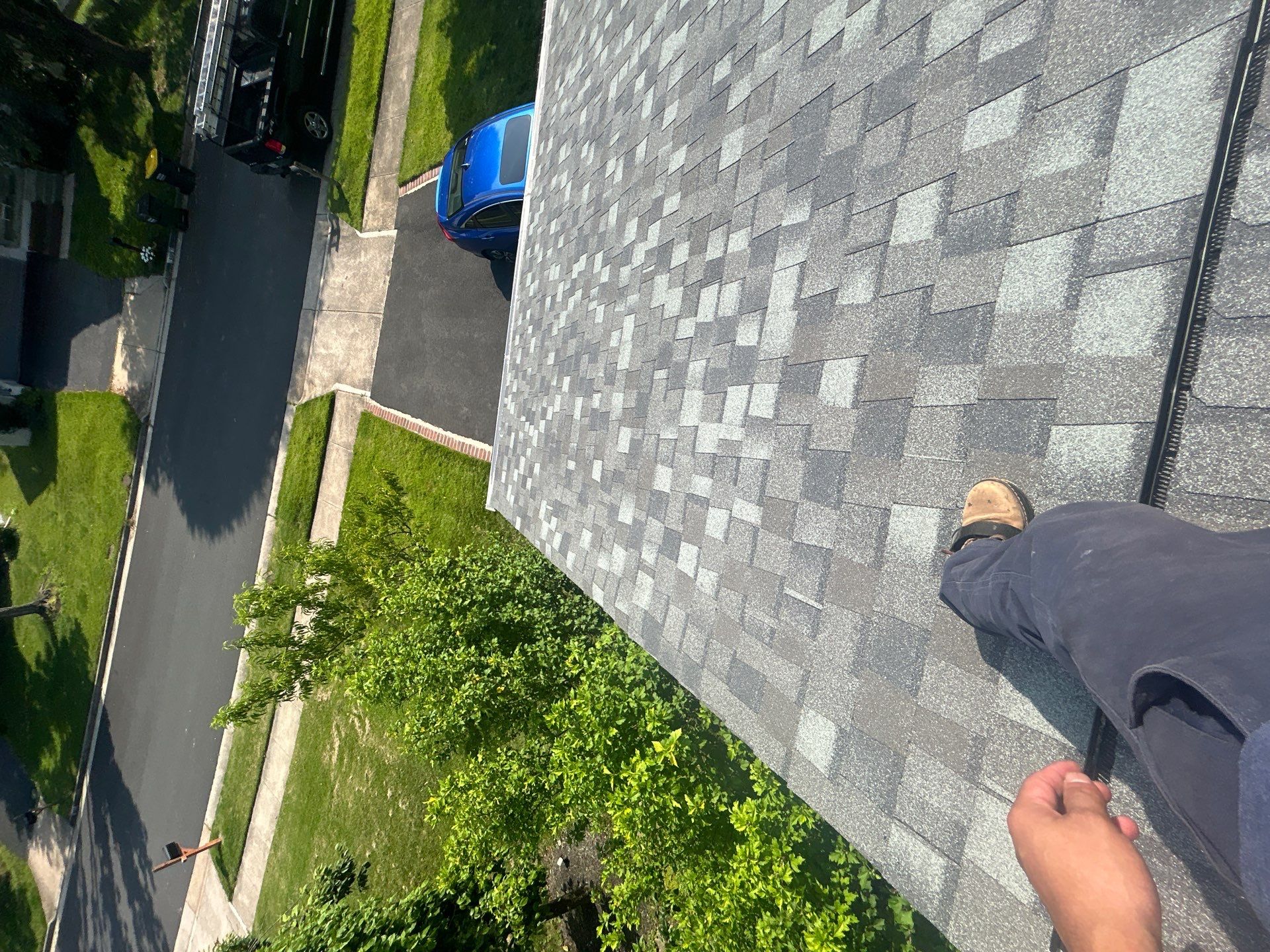 Springfield: Residential Roof Replacement with CertainTeed Landmark PRO in Max Def Georgetown Gray by RM Banning, Inc.
