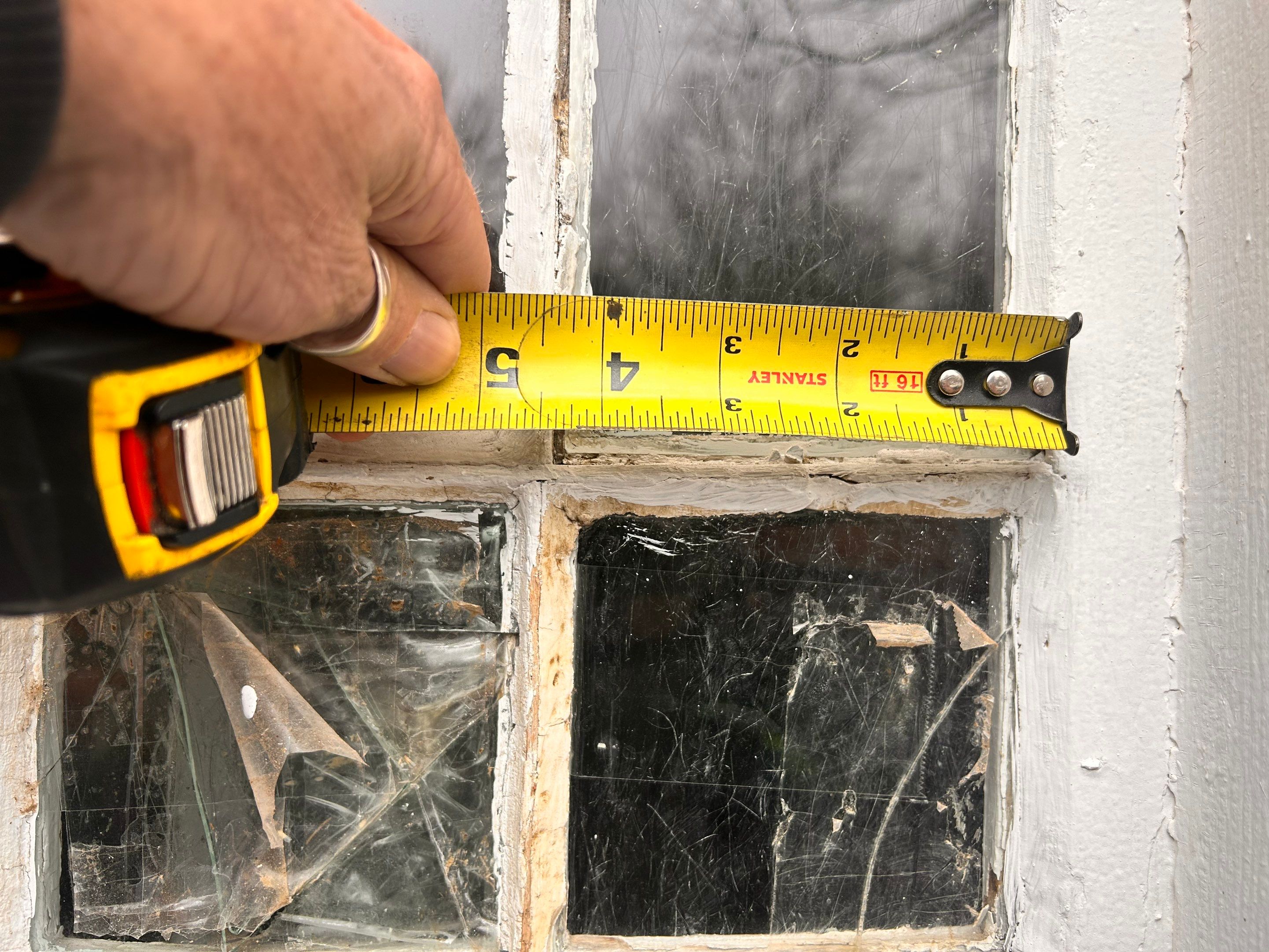 Glass Replacement on Putty Windows by Cheshire Glass Company