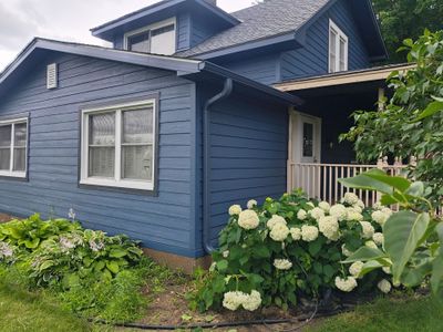 5-Inch Blue Seamless Gutter Installation – Buffalo, MN