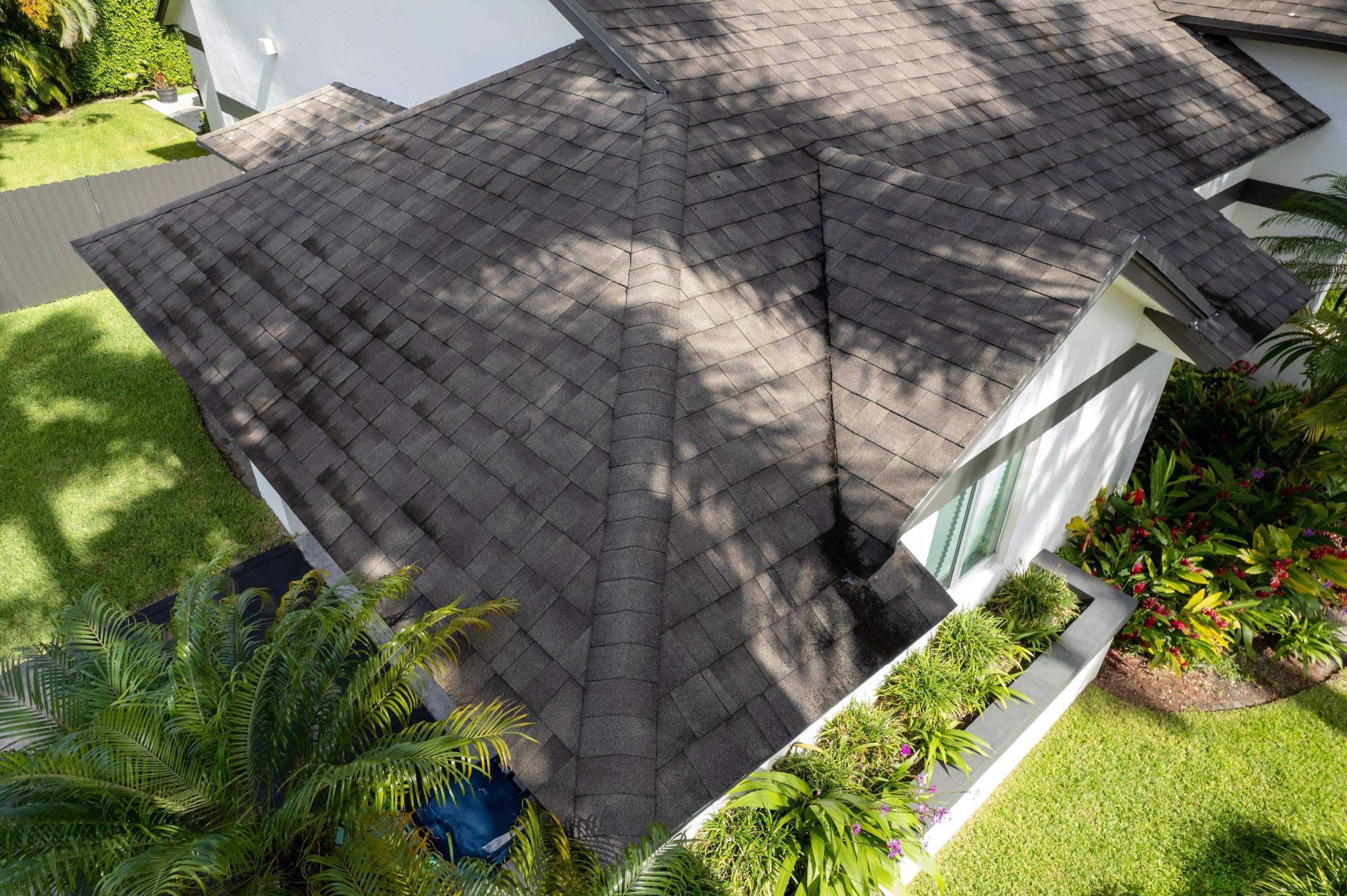 Metal Roof - Galvalume - Charcoal by Istueta Roofing