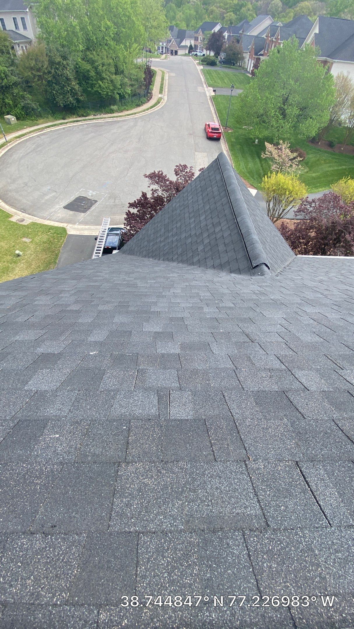 Springfield: CertainTeed Landmark Pro Designer Shingles in Max Def Charcoal Black by RM Banning, Inc.