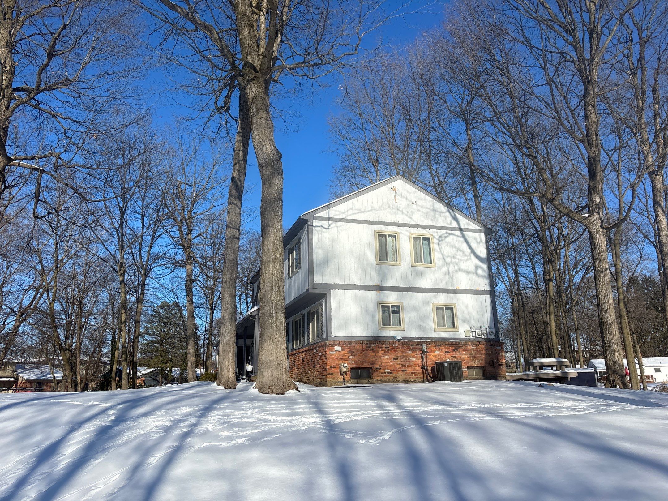 Siding Replacement using Alside Charter Oak D4.5" Deep Moss by 180 Contractors