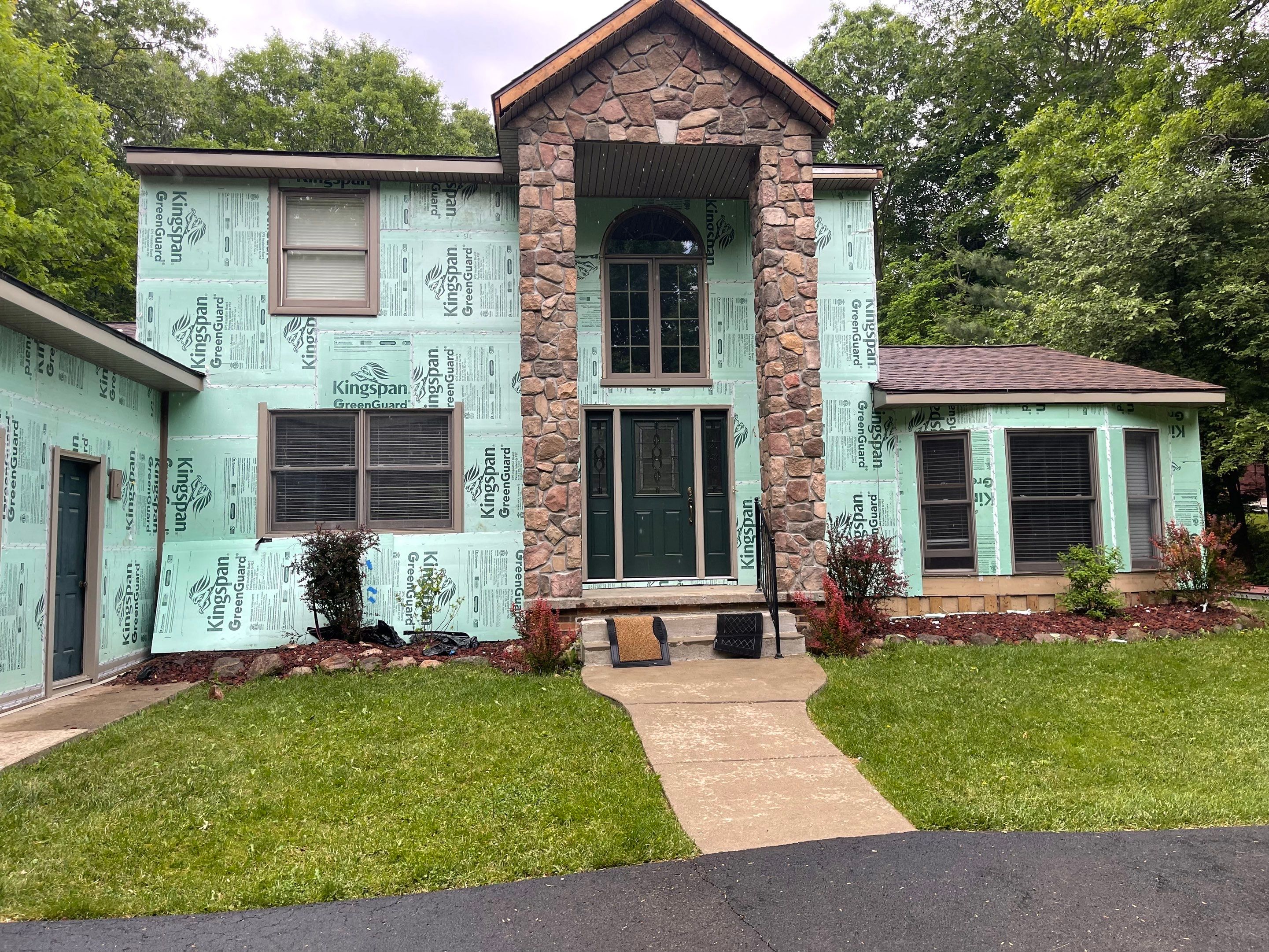 Roof Replacement using CertainTeed Landmark by 180 Contractors