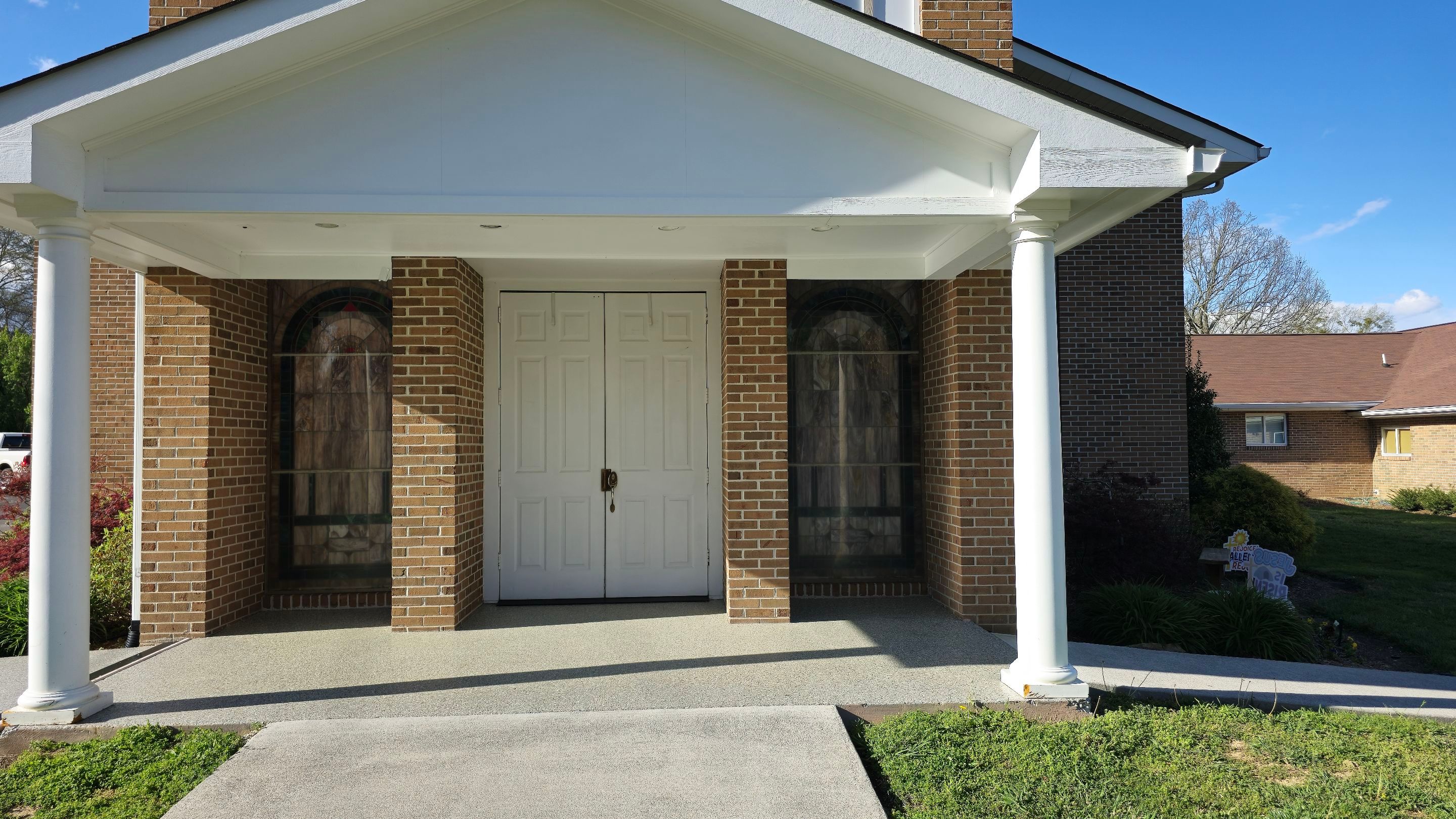 Patio & Walkway - Safe and Beautiful by Elite Floor Solutions