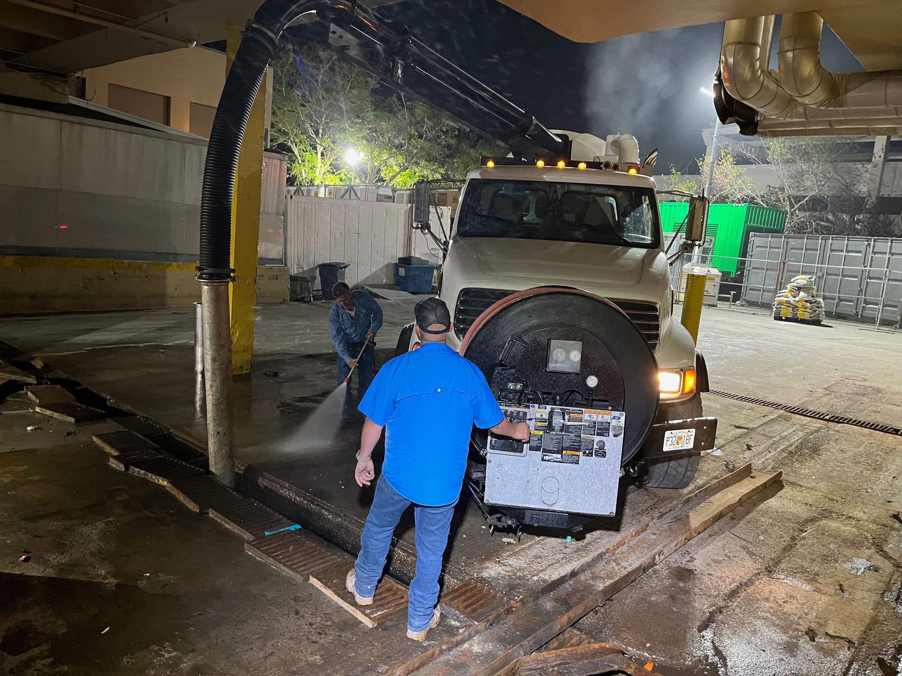 Ritz-Carlton NW Service Area Drain Cleaning by APS Power & Water