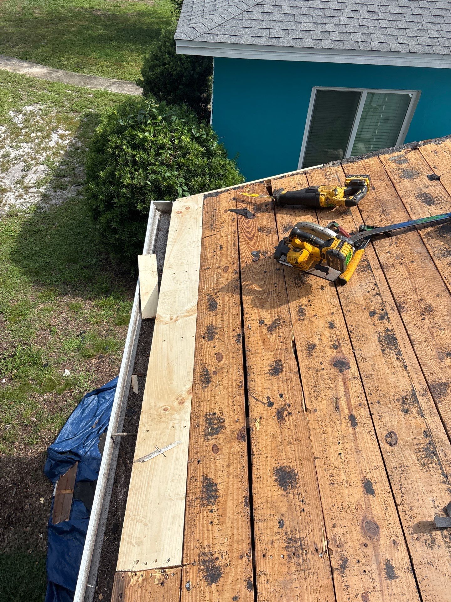 Project in St. Petersburg 33713 by Mitchell Roofing Company LLC 