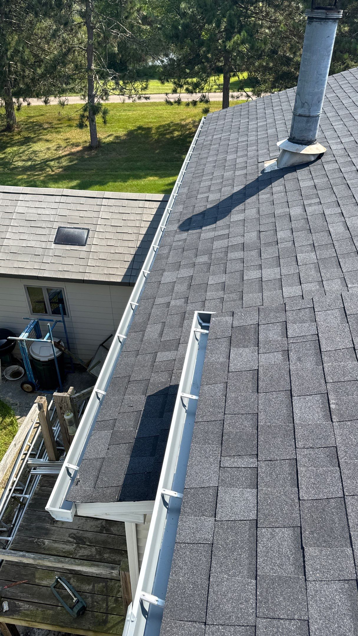 Roof Replacement using Owens Corning Onyx Black by 180 Contractors