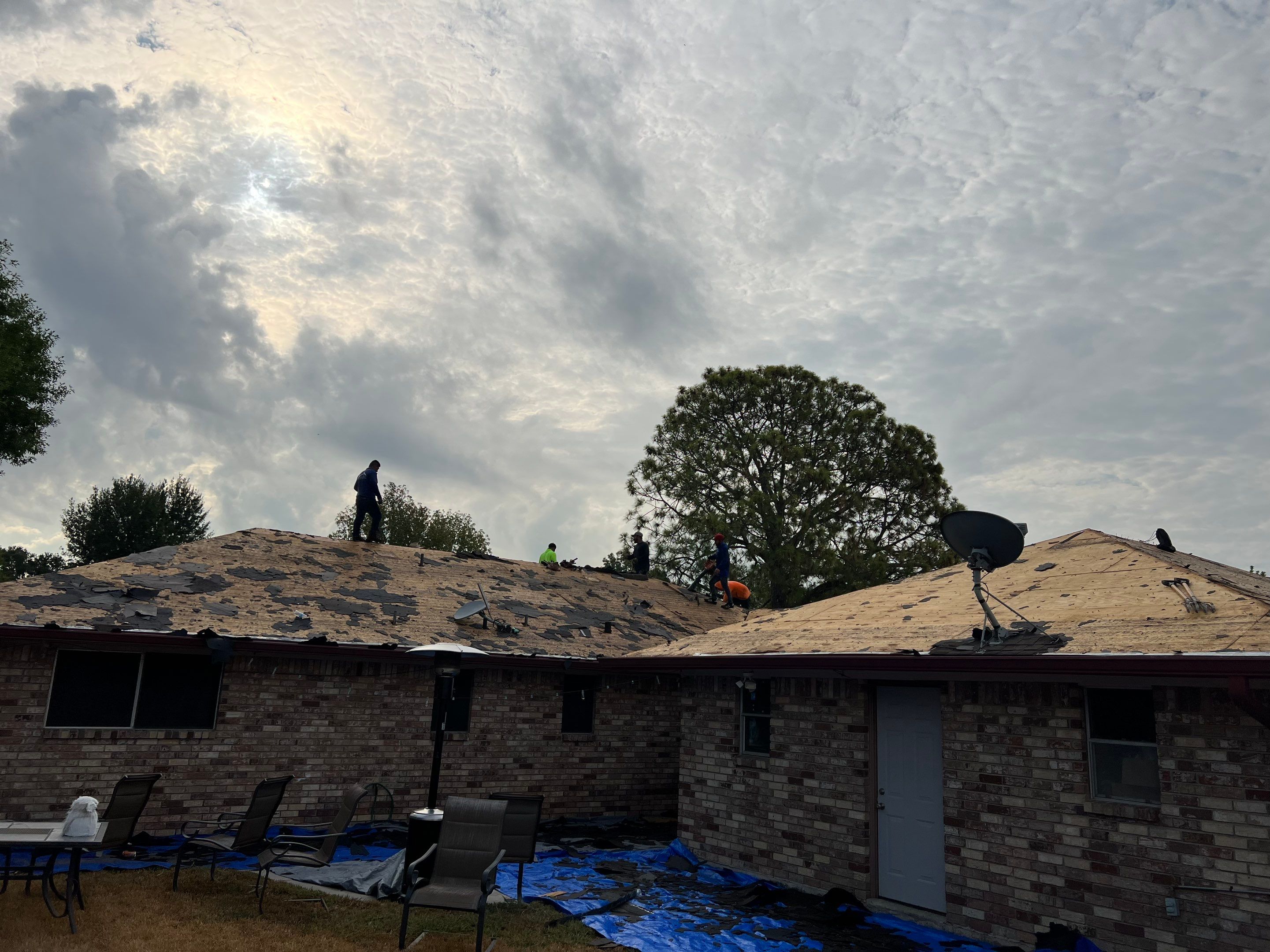 Residential Roofing Installation using Owen's Corning Duration (Lifetime) Shingles by Roof Repair Company