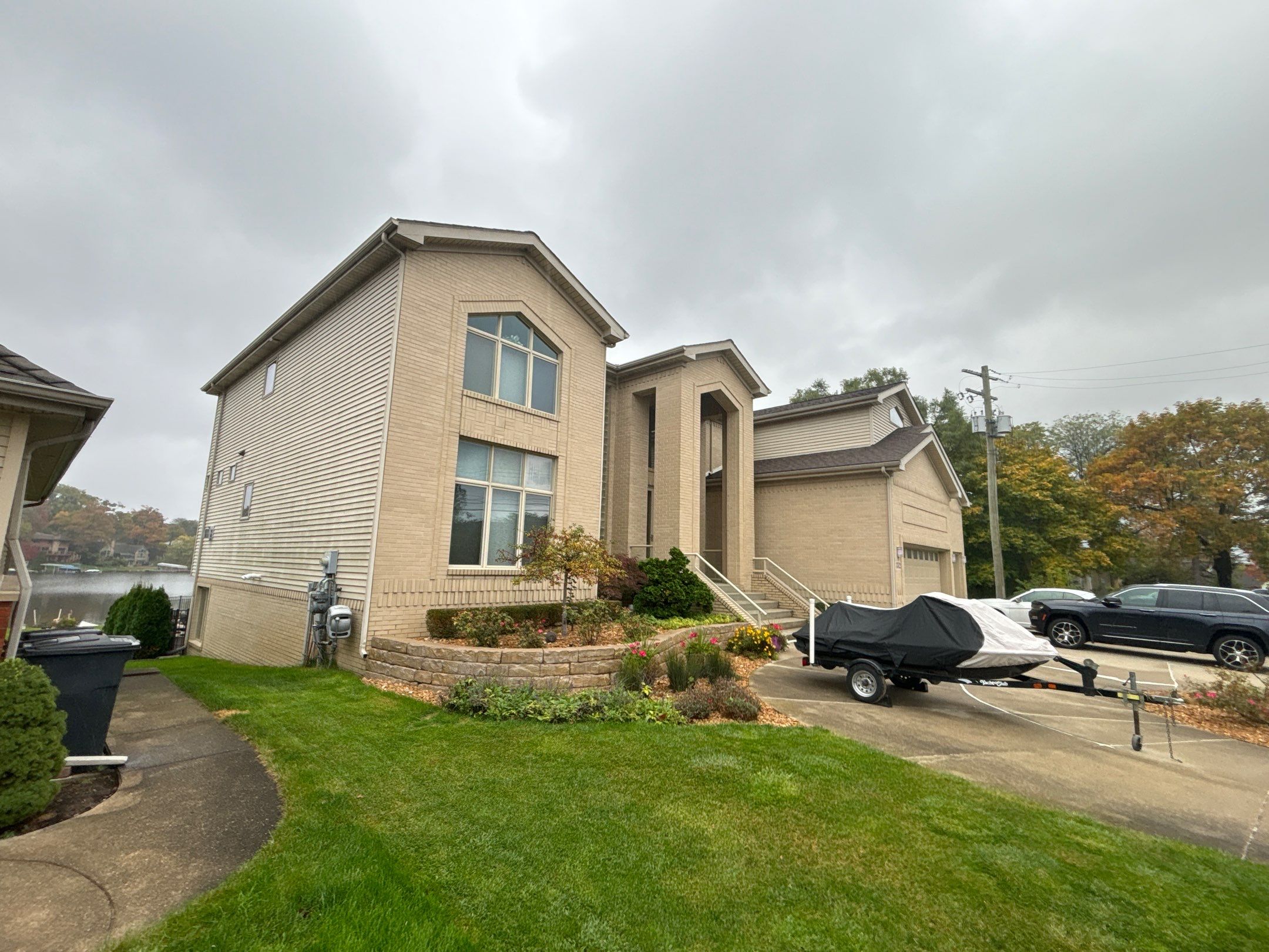 Siding Replacement using Everlast by 180 Contractors