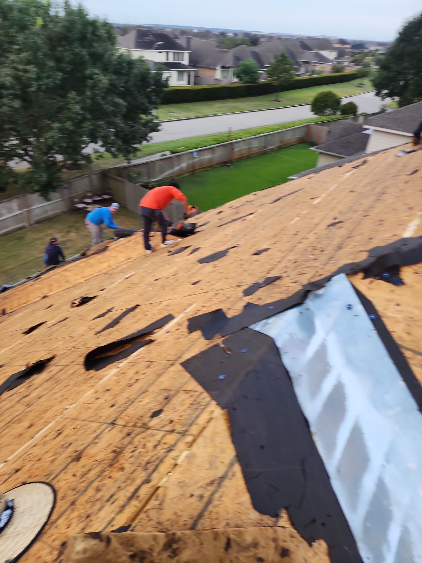 Residential Roofing Installation using Owen's Corning Duration (Lifetime) Shingles by Roof Repair Company