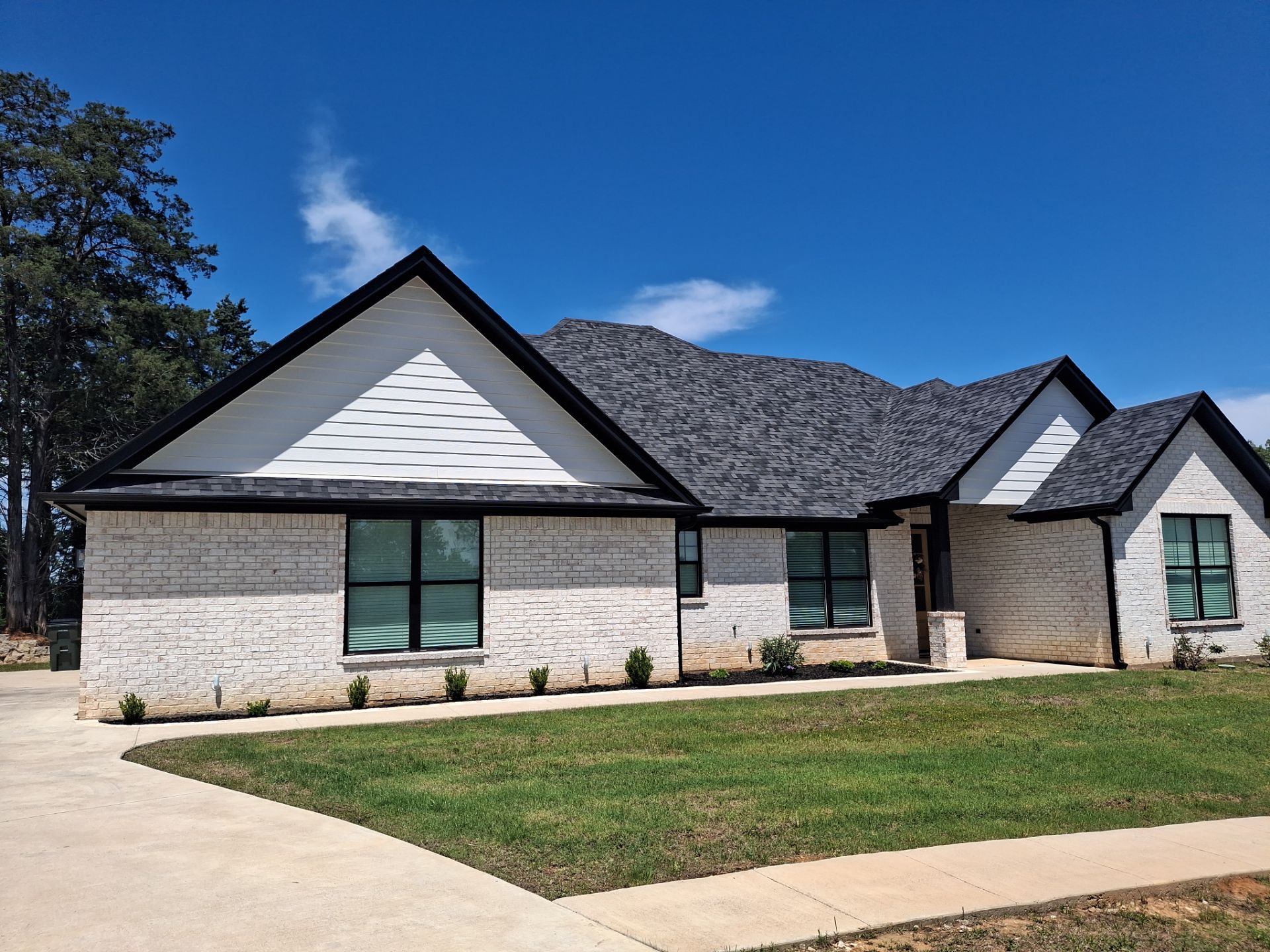 Bright Brick Repaint in Tyler, TX by Quality Coats Painting