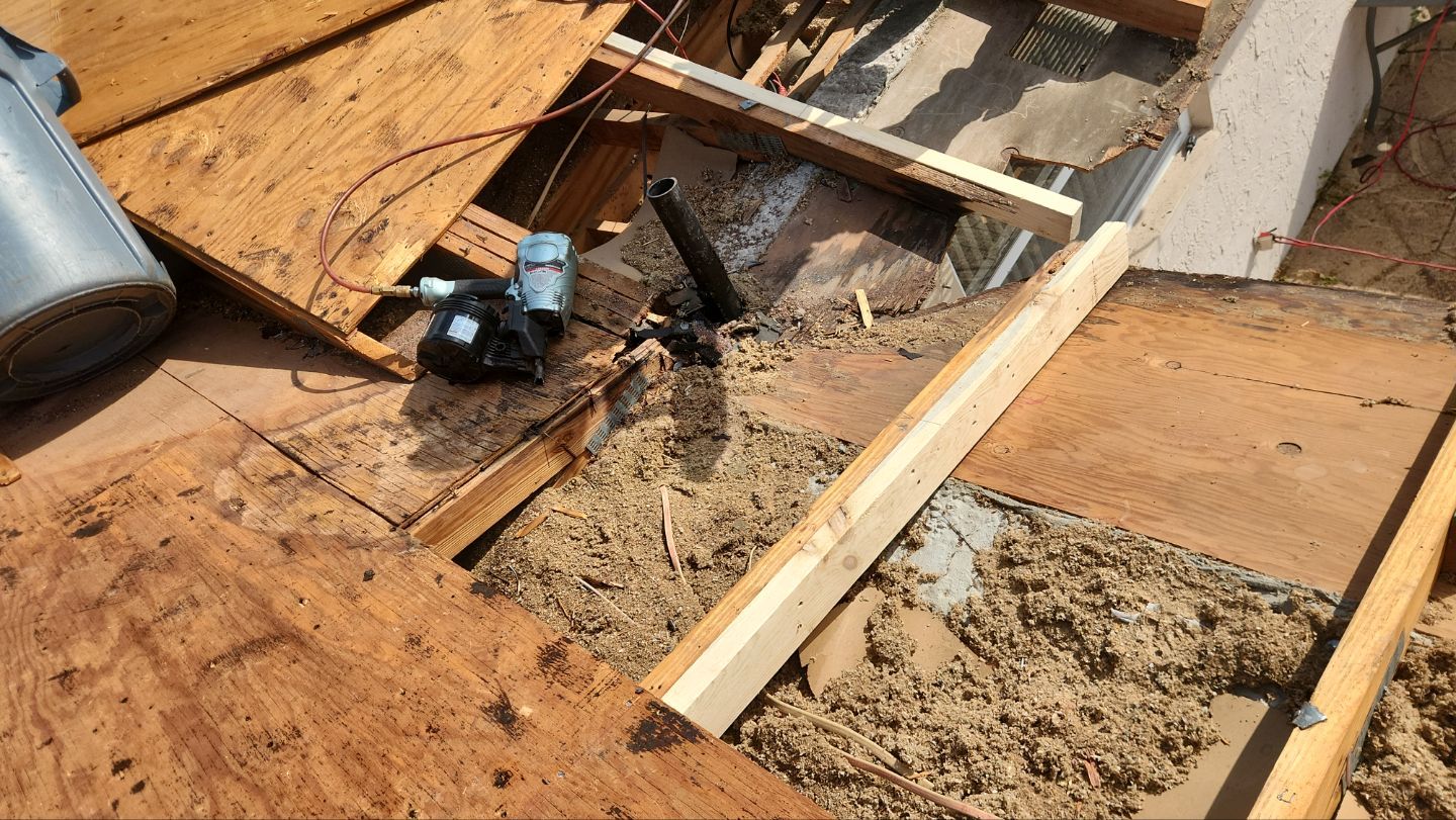Project in Largo 33774 by Mitchell Roofing Company LLC 