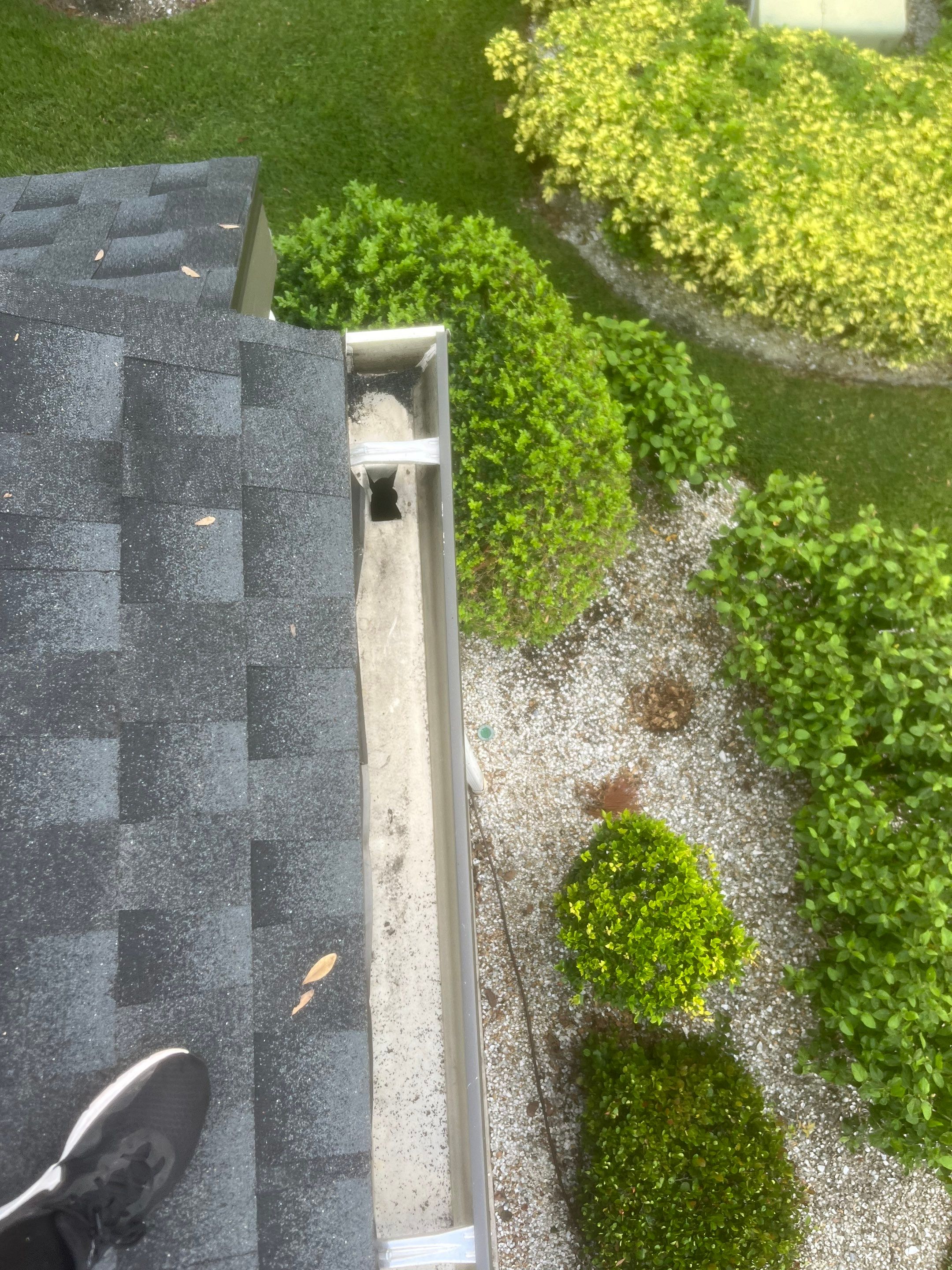 Professional Gutter Cleaning in Fort Myers FL by Gutter Professors