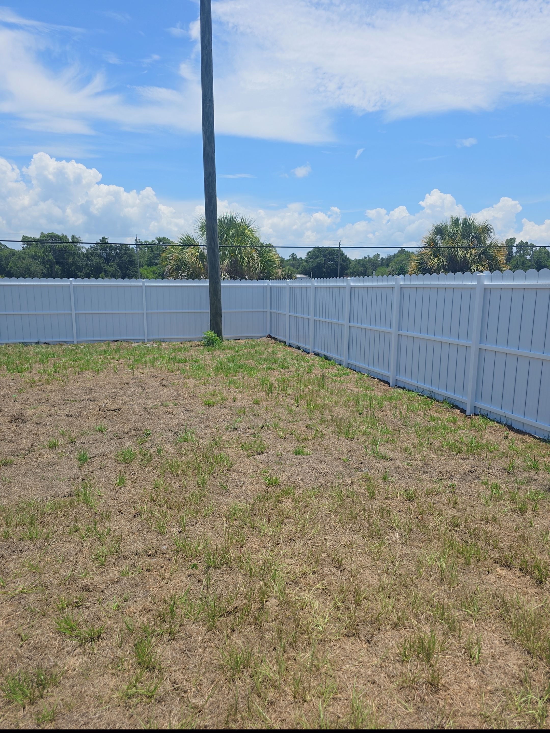 Port Charlotte Residential White Vinyl and Metal Privacy Fence by True Fence LLC