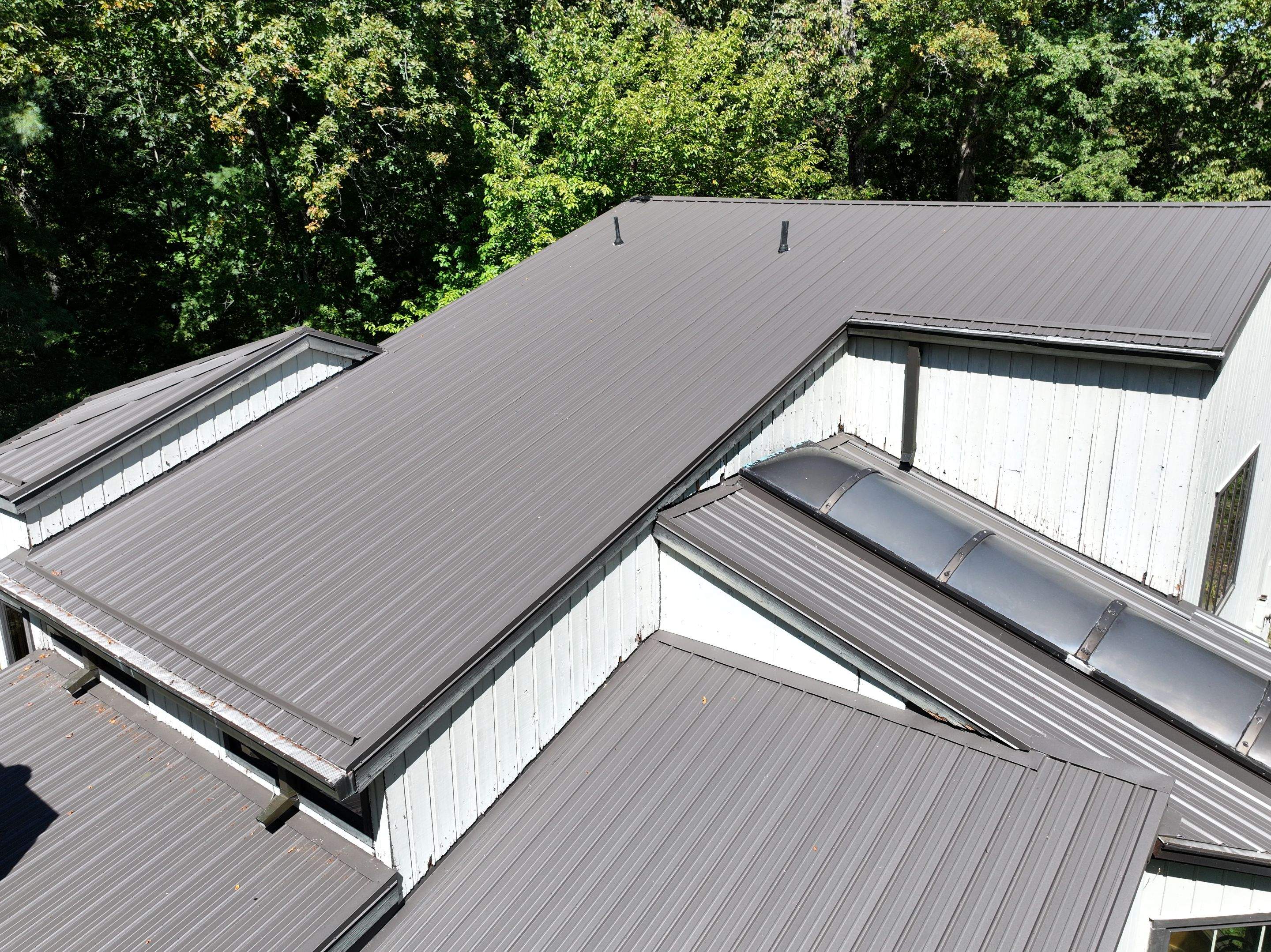 Thompson Residence by Omnia Roofing
