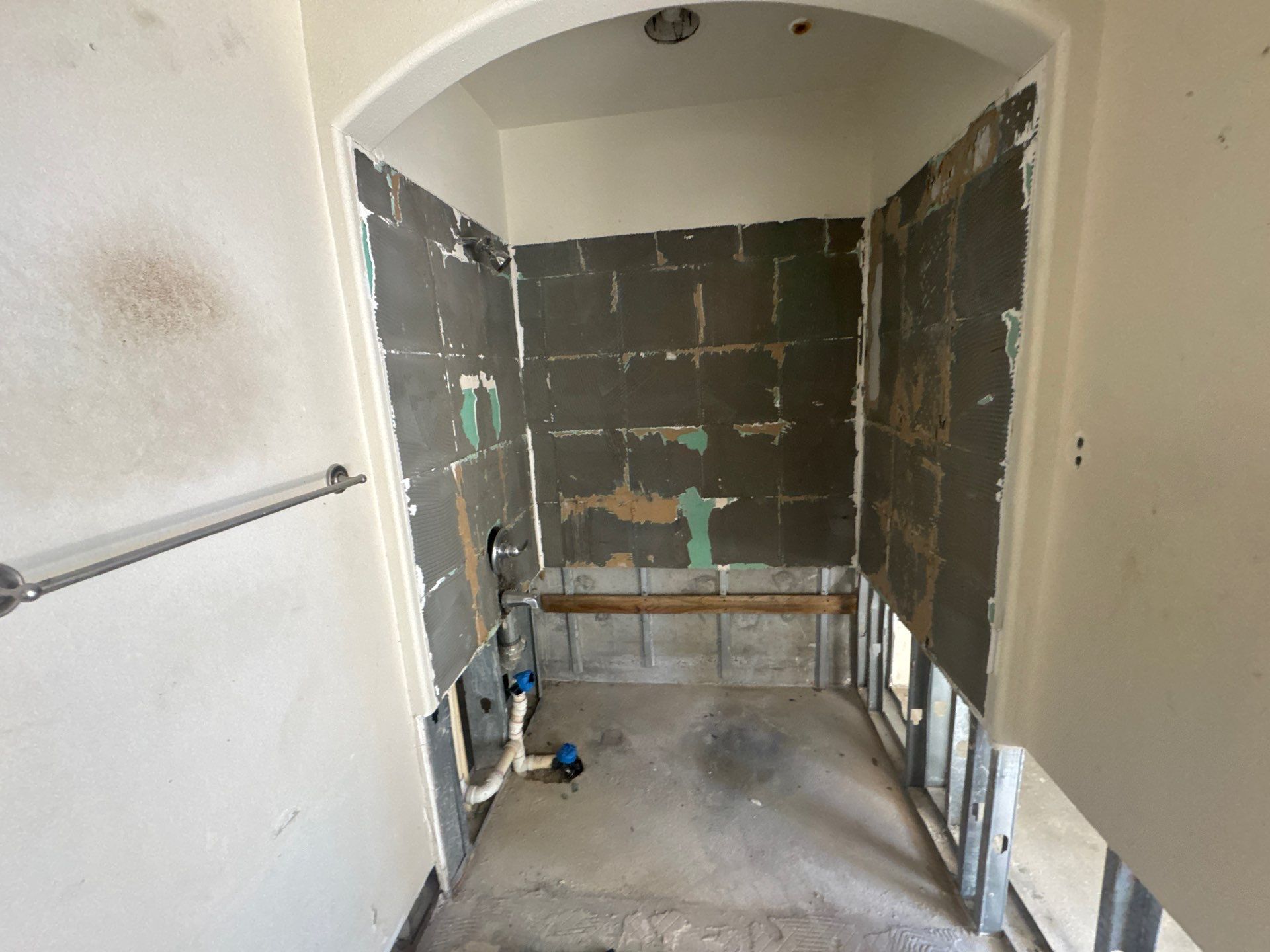 Bathroom renovation by Prudencio