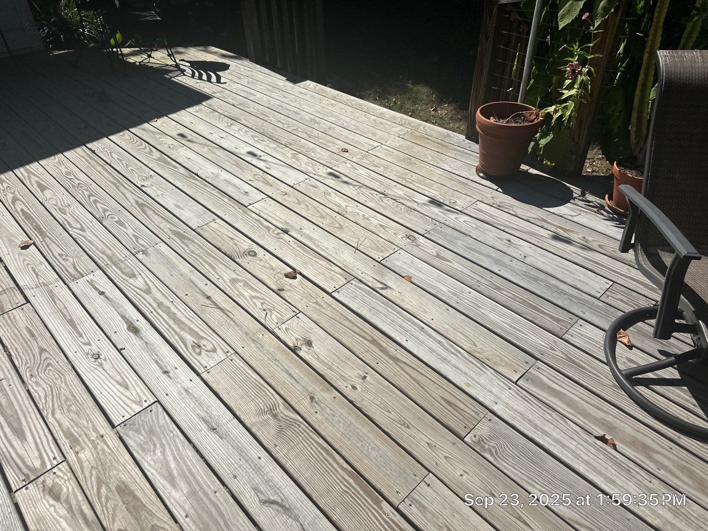 Wood Deck using Wood Sealant by DuraSeal