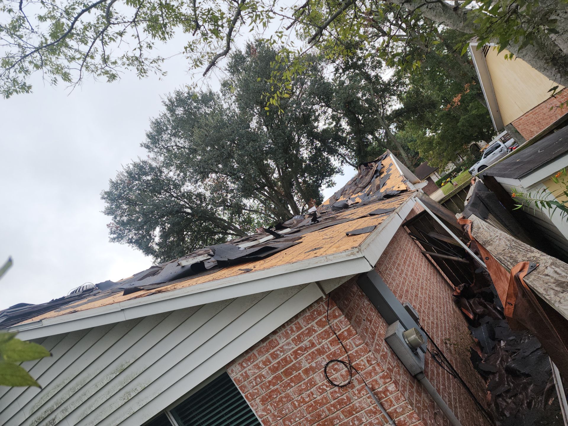 Roof Replacement Houston by Roof Repair Company
