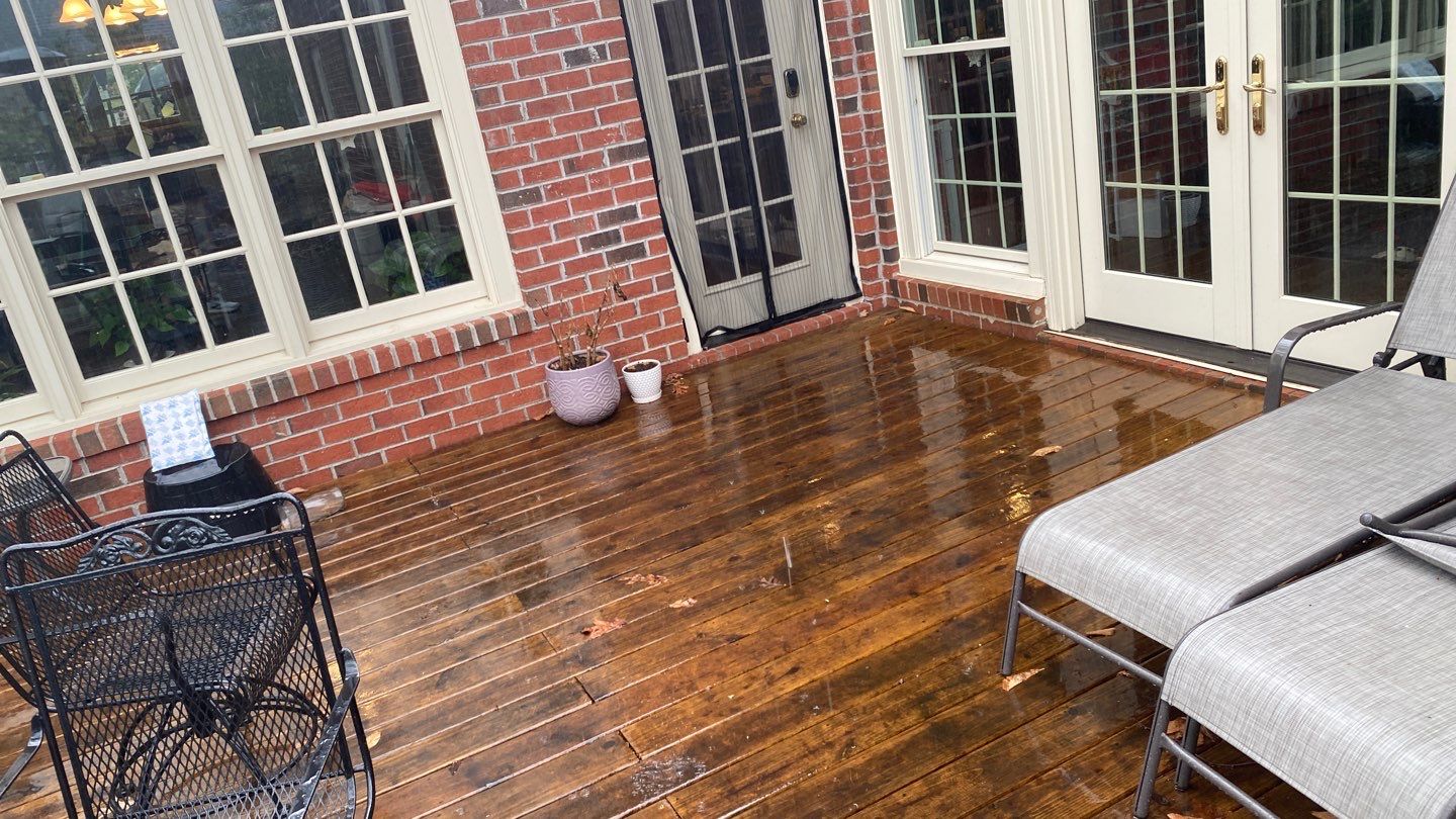 Weathered Deck using AcryFin by DuraSeal