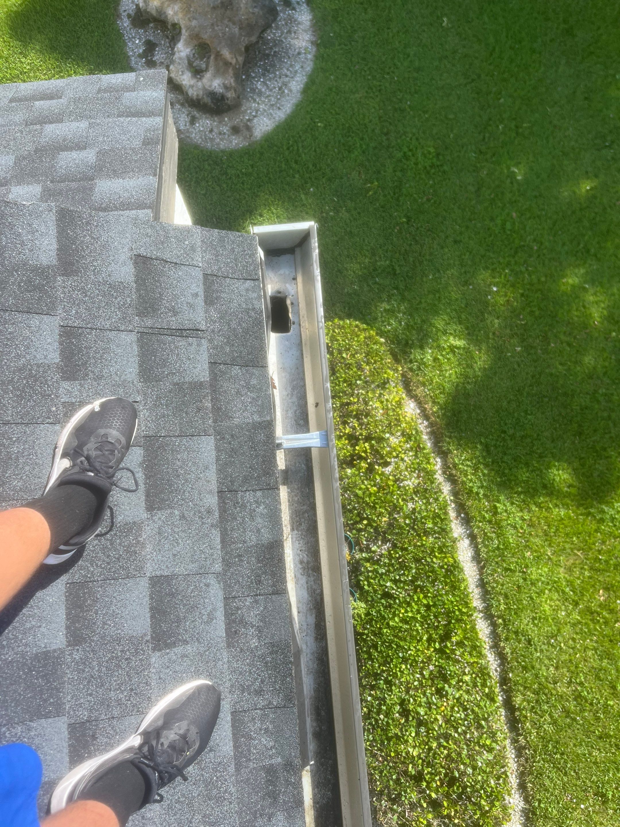 Professional Gutter Cleaning in Fort Myers FL by Gutter Professors