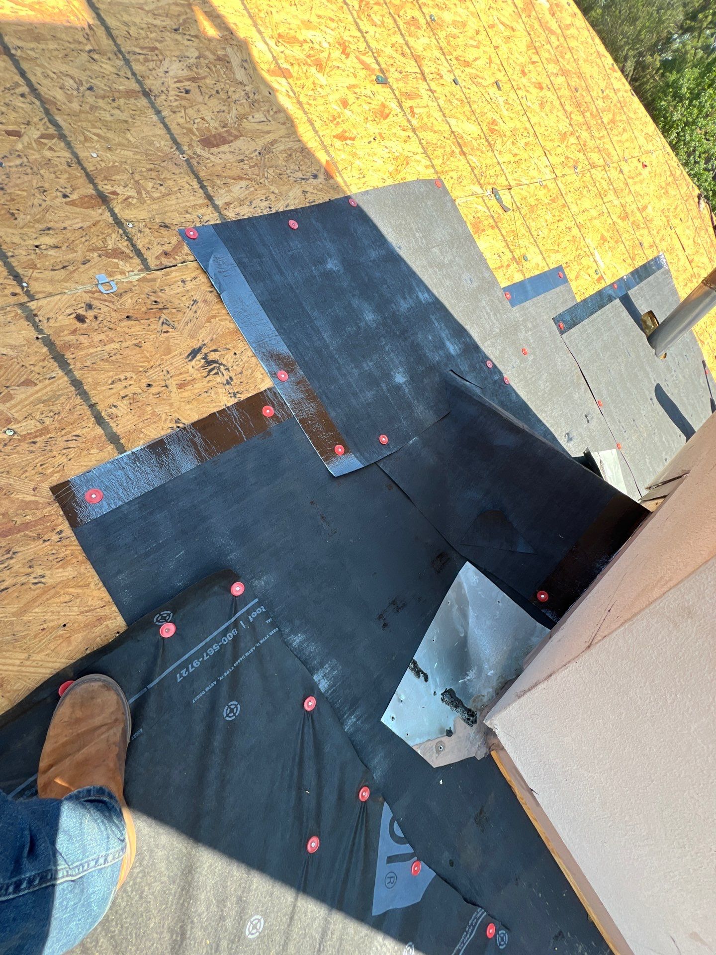 Residential Roofing Installation using Owen's Corning Duration (Lifetime) Shingles by Roof Repair Company