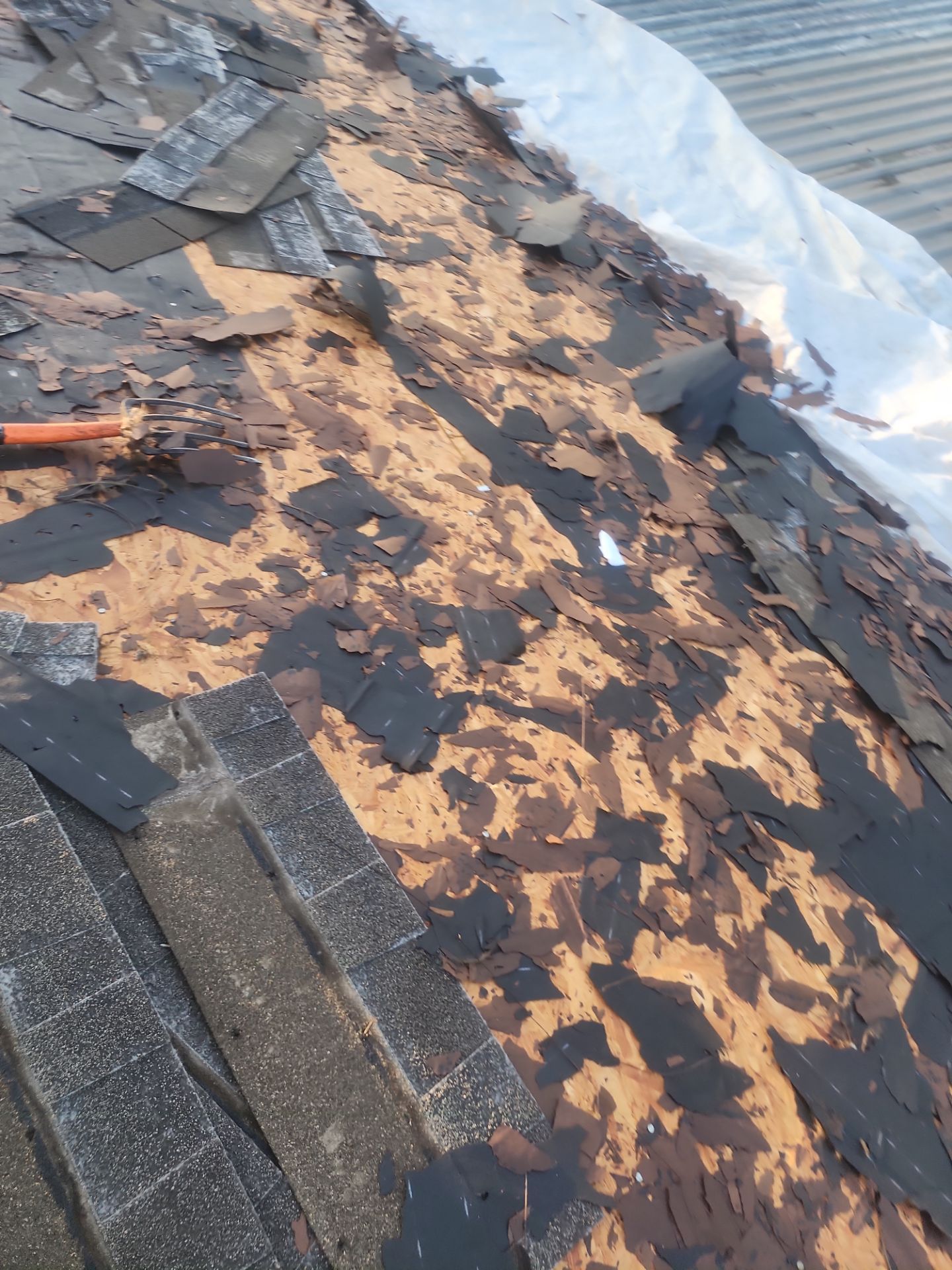 Residential Roofing Installation using Owen's Corning Duration (Lifetime) Shingles by Roof Repair Company
