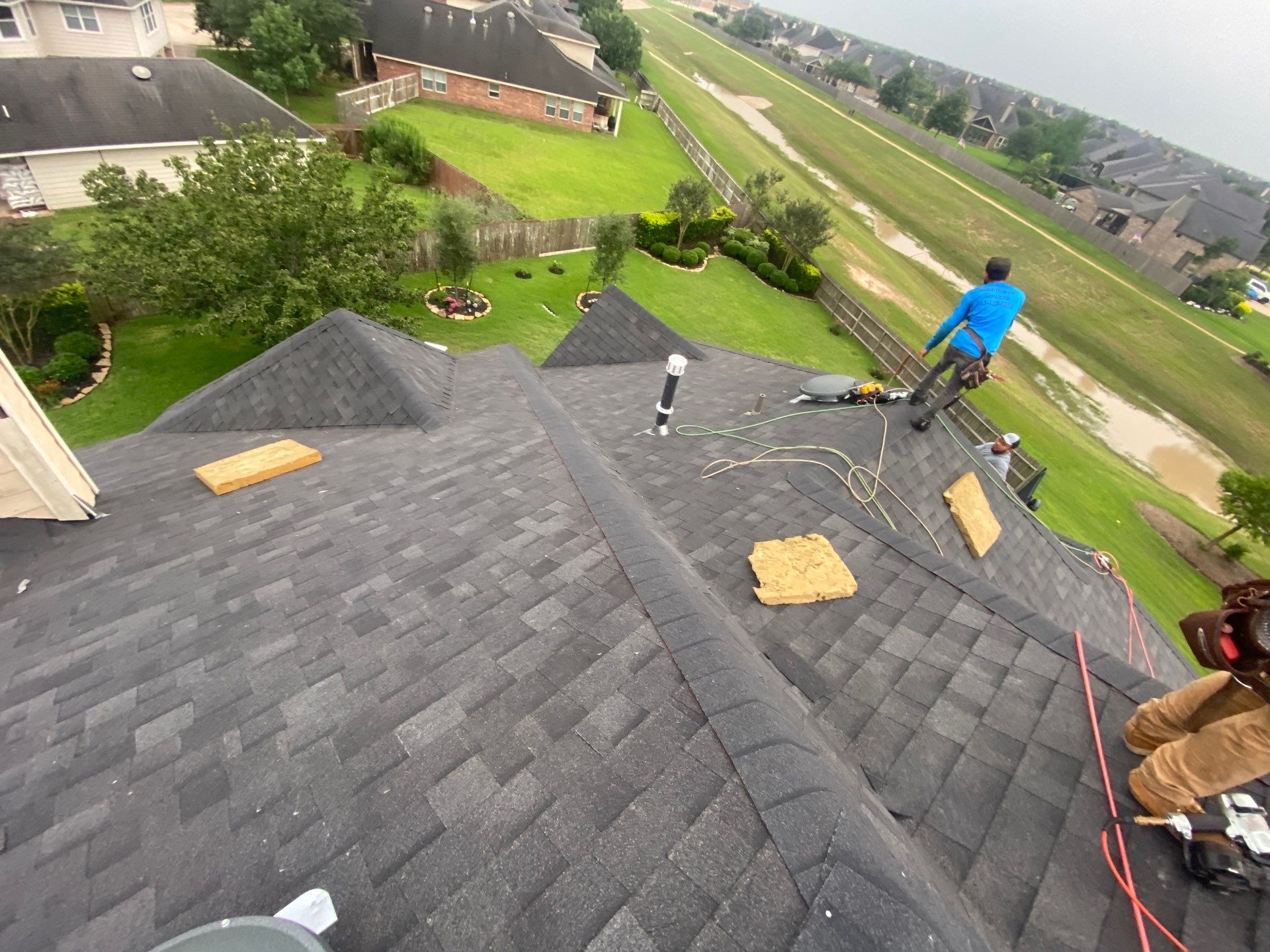 Residential Roofing Installation using Owen's Corning Duration (Lifetime) Shingles by Roof Repair Company