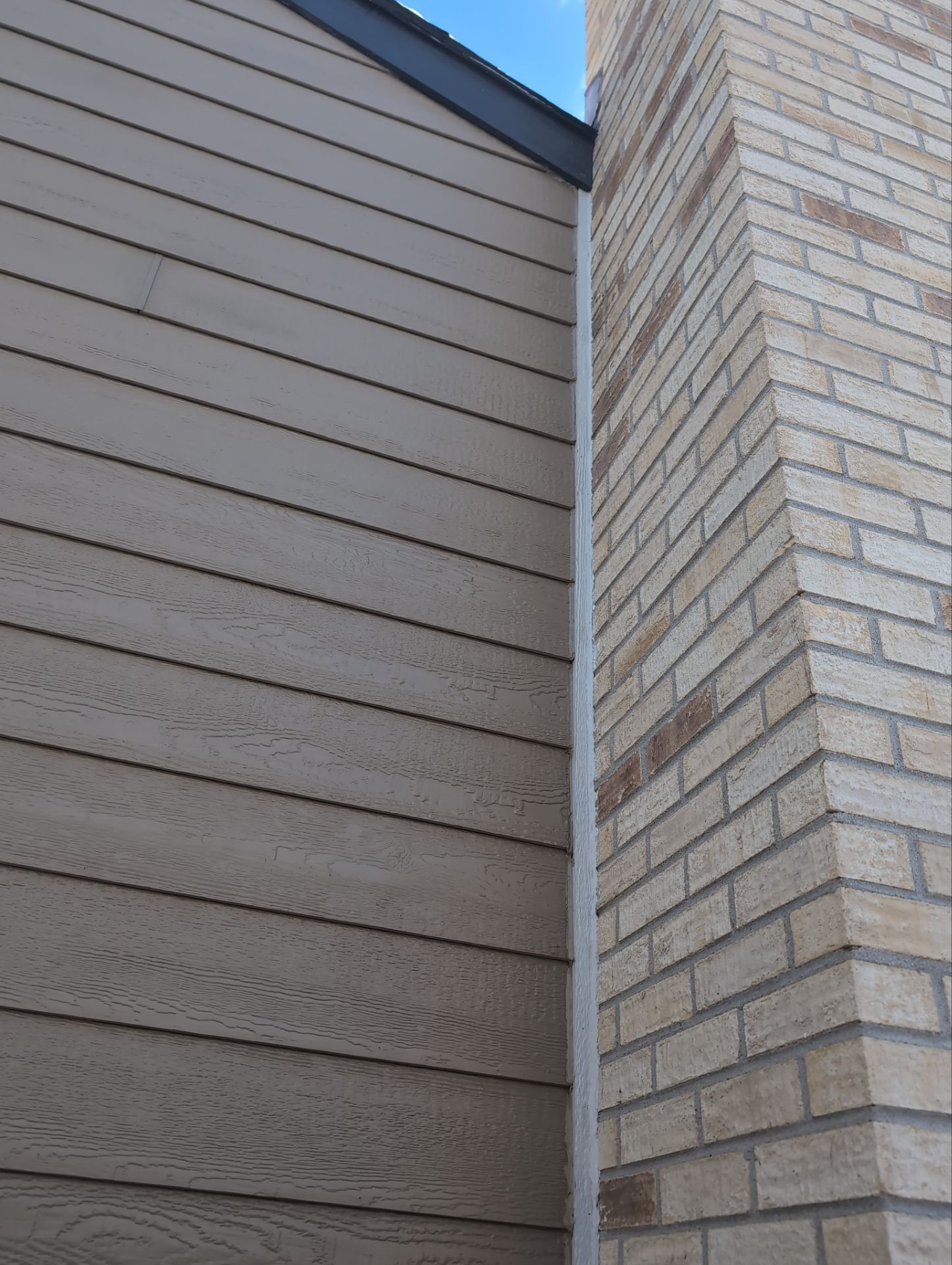 Siding Installation using LP Smartside Diamond Kote by United Windows and Siding LLC