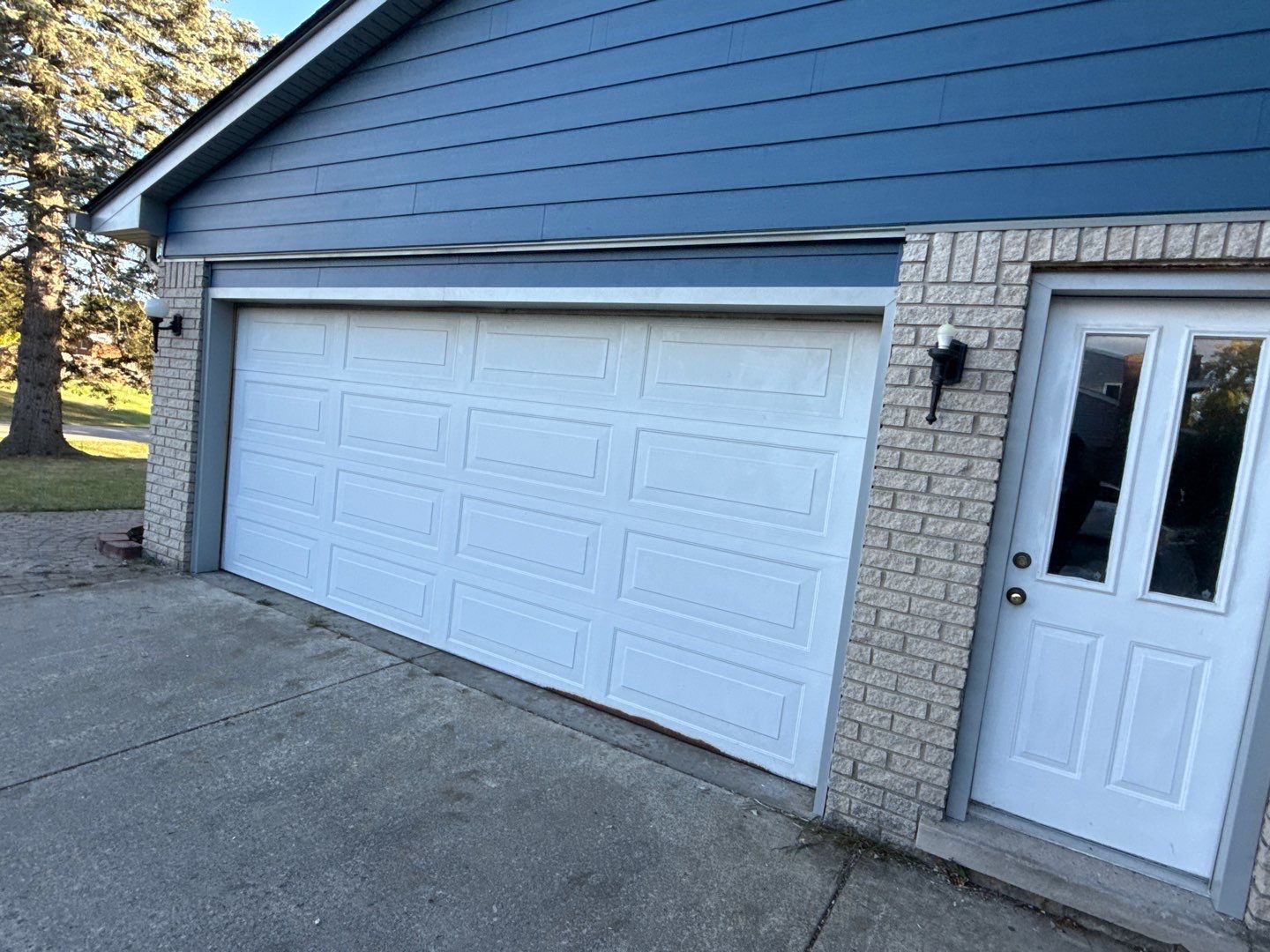 Siding Replacement using Ascend Laguna Blue by 180 Contractors