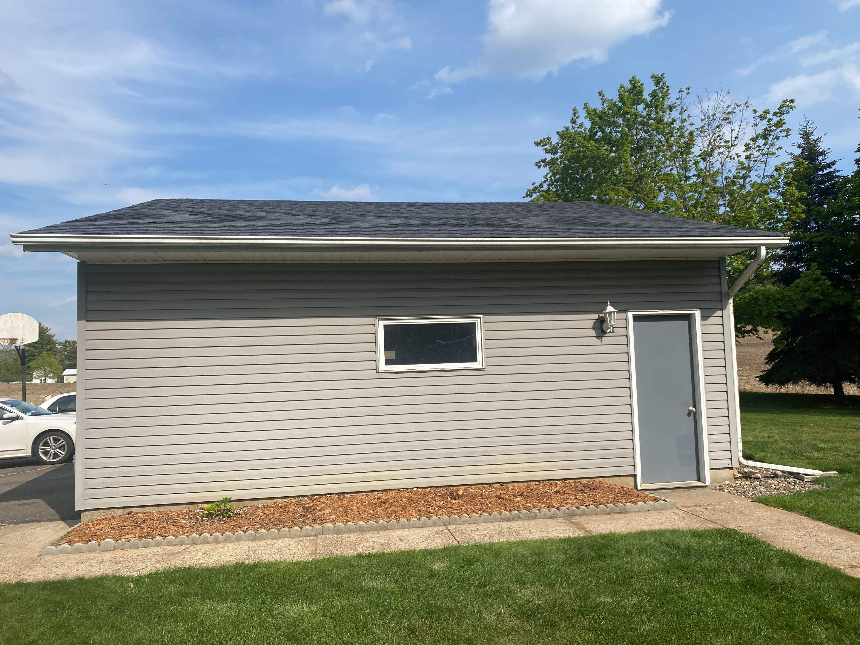 Residential Roofing Installation using Certainteed Landmark Moire Black by MODERN EXTERIOR SYSTEMS
