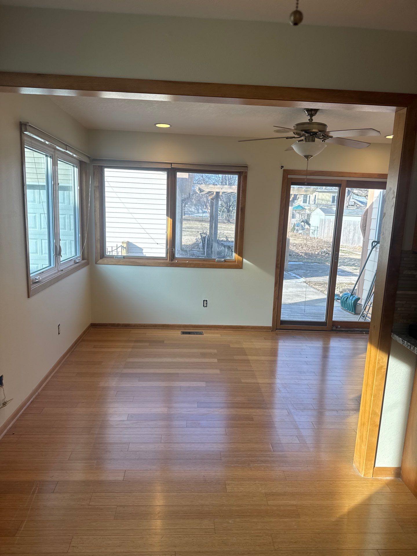 Full Interior Repaint to put the house up for sale by Midwest Paint LLC