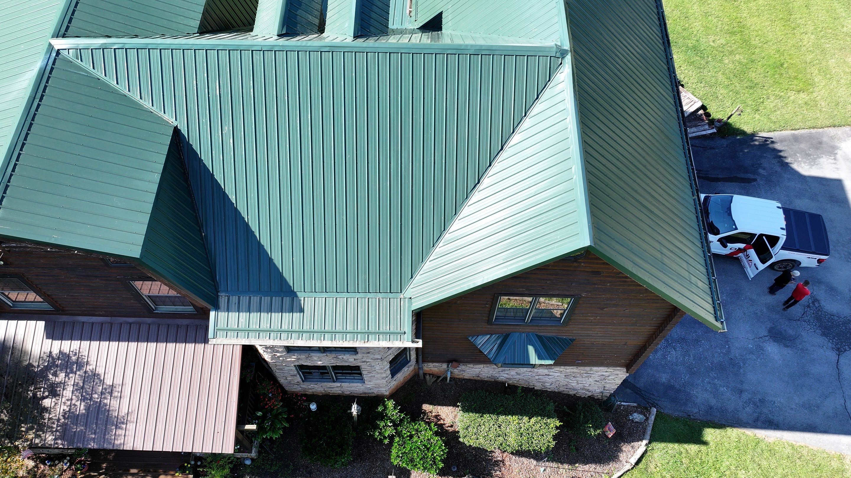 Jackson Residence by Omnia Roofing