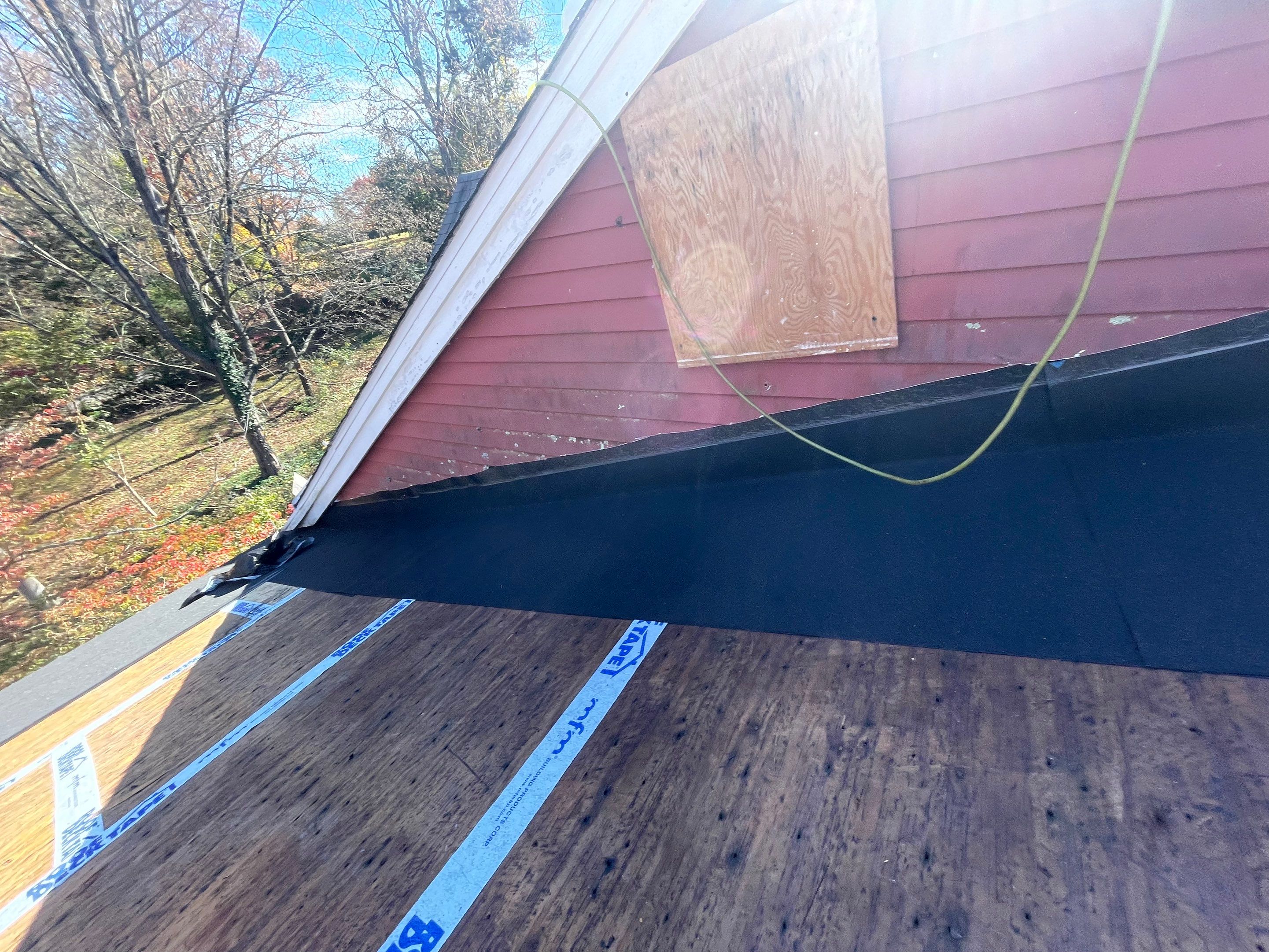 Residential Roofing Installation using Owens Corning TruDefinition Duration AR - Estate Gray & White Double 4 Siding by A Plus Exterior