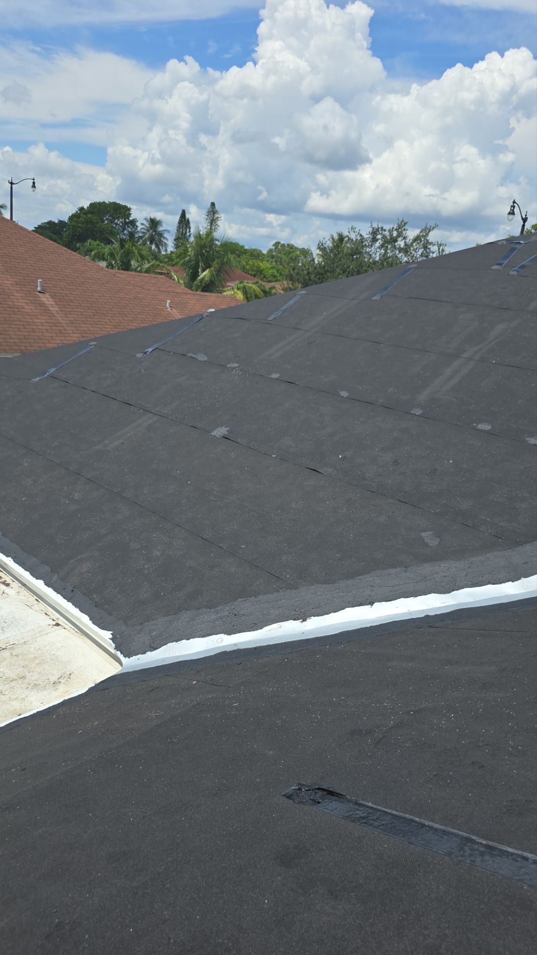 Shingle Roof Replacement in Pompano Beach – Expert Craftsmanship & Impressive Service by Aastro Roofing